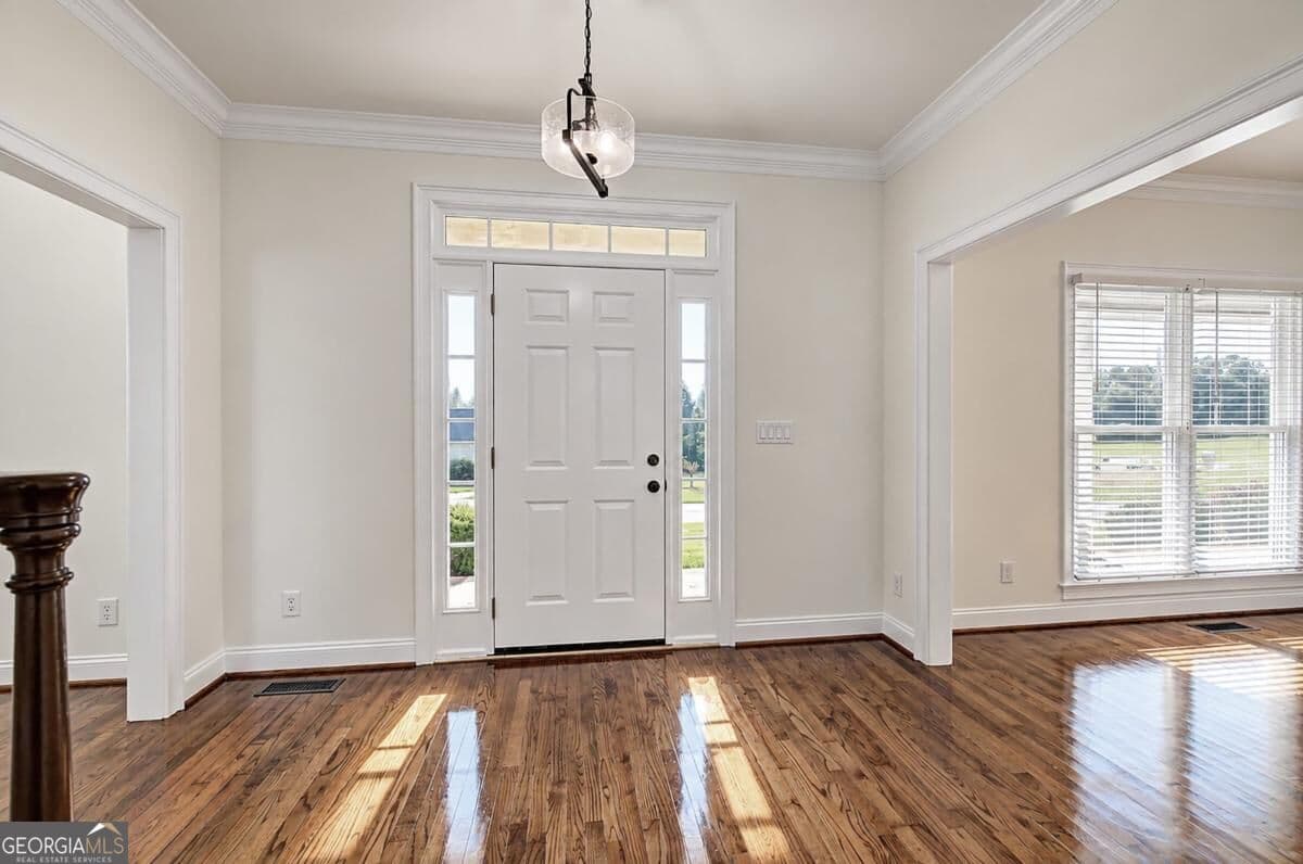4 bedroom, 3.5 bathroom, 2,951 sq ft single family residence for sale at 117 Indian Trace, Chatsworth, GA 30705 — photo 4