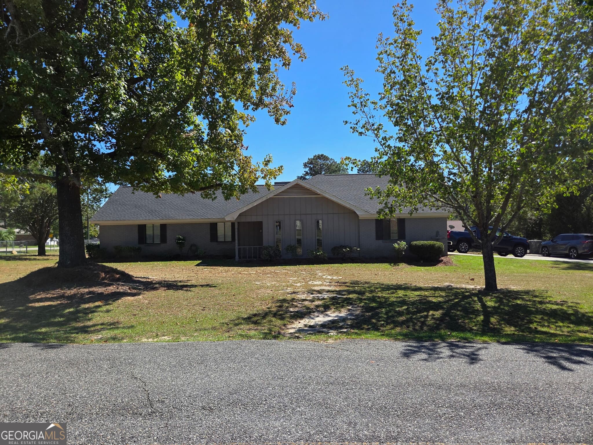 3 bedroom, 2 bathroom, 2,186 sq ft single family residence for sale at 1603 Fortune Court, Vidalia, GA 30474 — photo 2