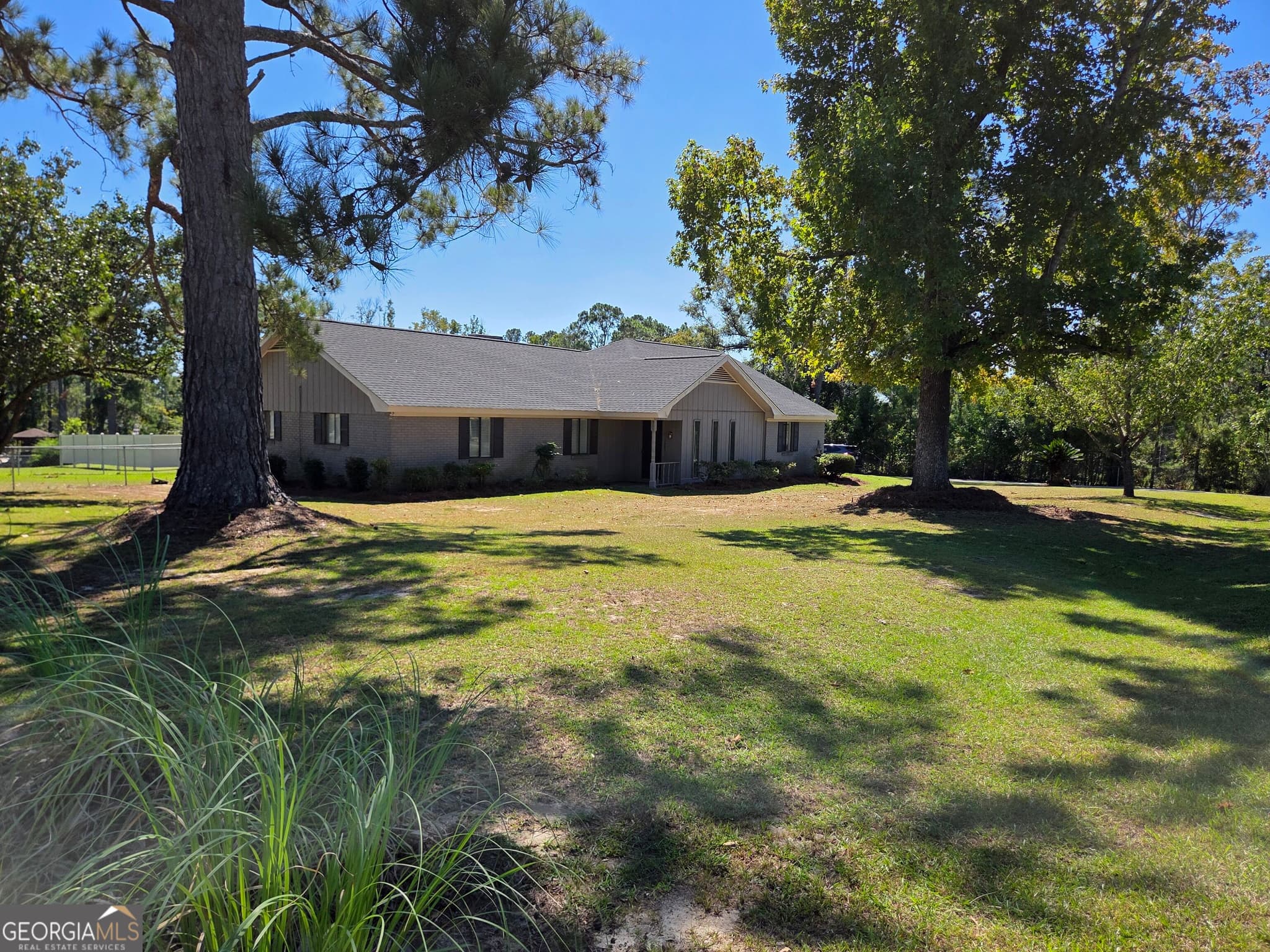 3 bedroom, 2 bathroom, 2,186 sq ft single family residence for sale at 1603 Fortune Court, Vidalia, GA 30474 — photo 3