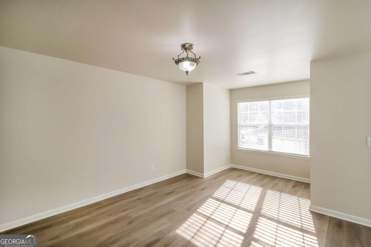 5 bedroom, 4 bathroom, 4,356 sq ft single family residence for sale at 4504 Warren Mill Trail, Ellenwood, GA 30294 — photo 4