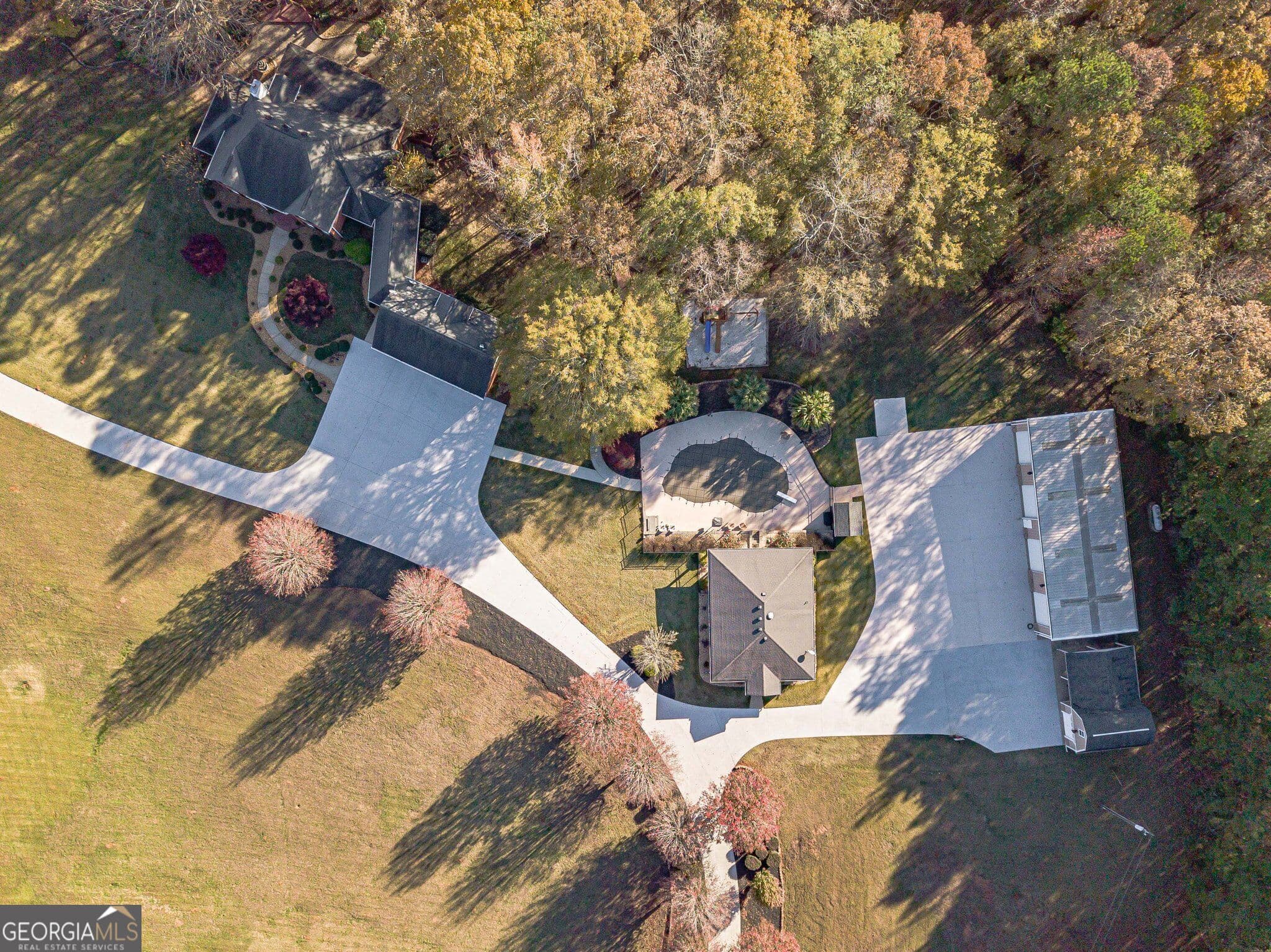 5 bedroom, 5.5 bathroom, 10,335 sq ft single family residence for sale at 686A Newton Factory Bridge, Covington, GA 30014 — photo 3