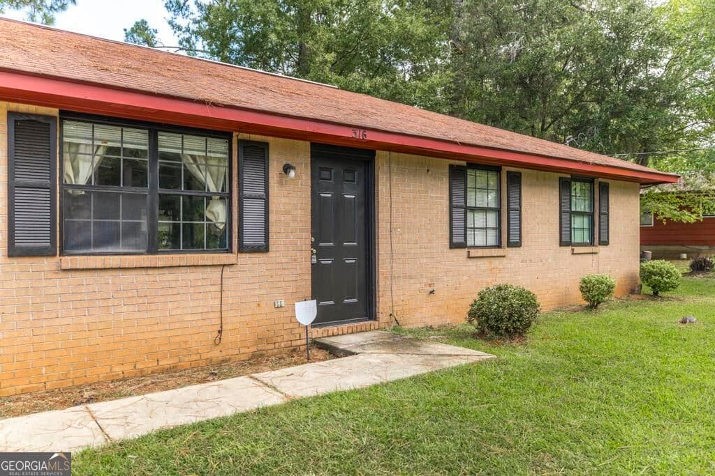 3 bedroom, 1 bathroom, 1,053 sq ft single family residence for sale at 316 Peach Circle, Fort Valley, GA 31030 — photo 6