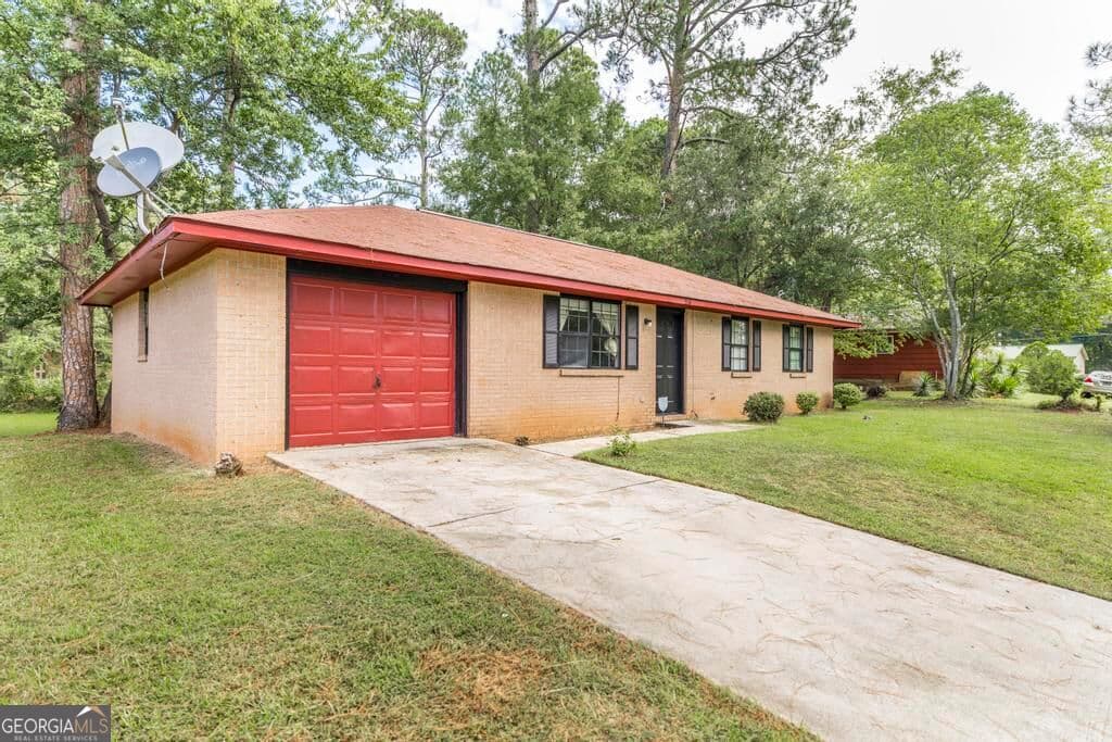 3 bedroom, 1 bathroom, 1,053 sq ft single family residence for sale at 316 Peach Circle, Fort Valley, GA 31030 — photo 5