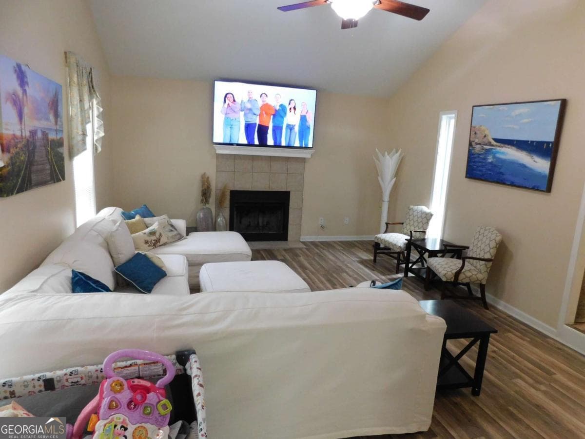 6 bedroom, 3 bathroom single family residence for sale at 8805 Willow Creek Court, Douglasville, GA 30135 — photo 6