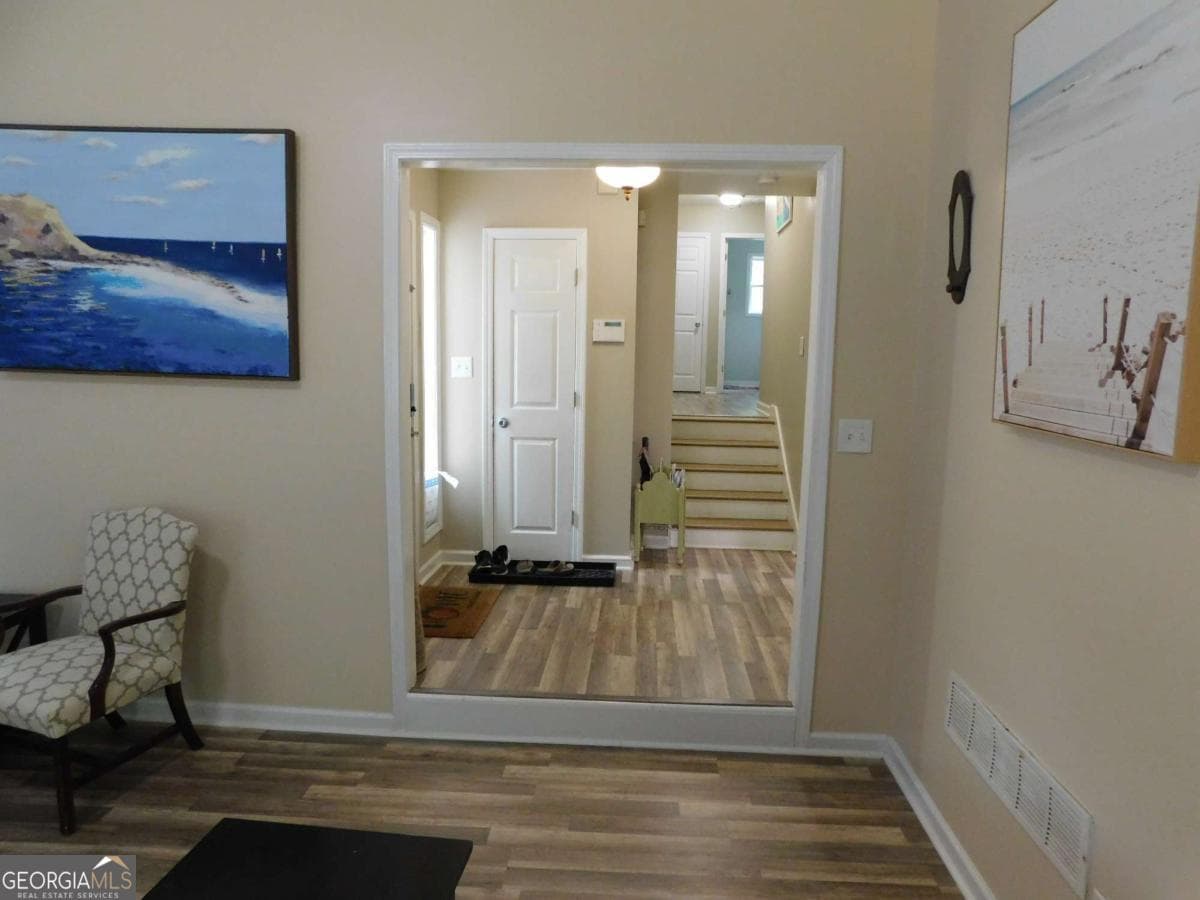 6 bedroom, 3 bathroom single family residence for sale at 8805 Willow Creek Court, Douglasville, GA 30135 — photo 7