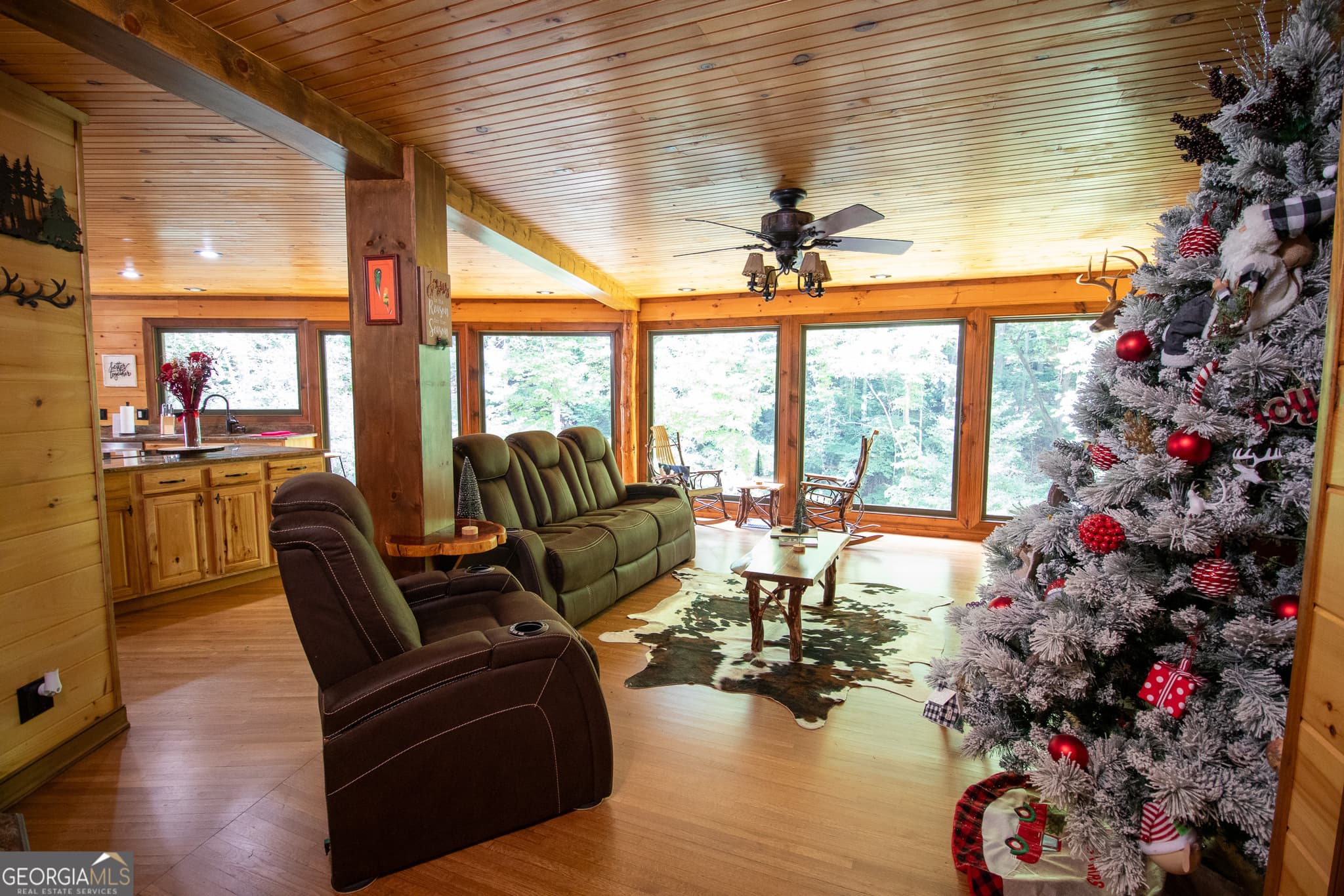 4 bedroom, 4.5 bathroom, 5,153 sq ft cabin,single family residence for sale at 312 Learh Lane, Ellijay, GA 30540 — photo 8