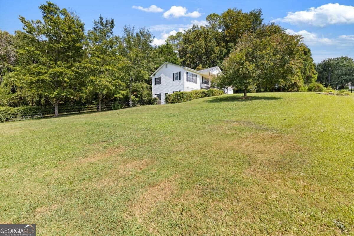 4 bedroom, 3 bathroom, 1,825 sq ft single family residence for sale at 43 Dawson Trace, Dawsonville, GA 30534 — photo 4