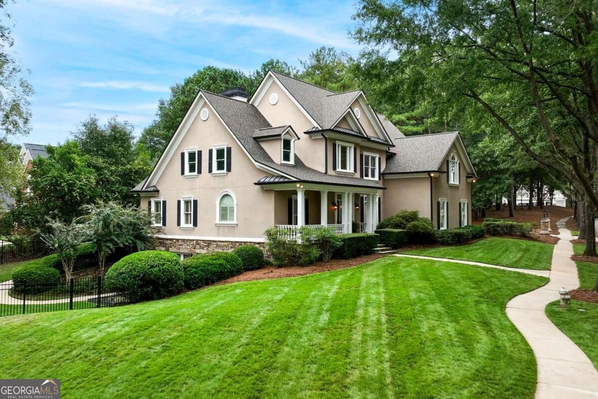5 bedroom, 5 bathroom, 7,543 sq ft single family residence for sale at 5687 Mountain Oak Drive, Braselton, GA 30517 — photo 3