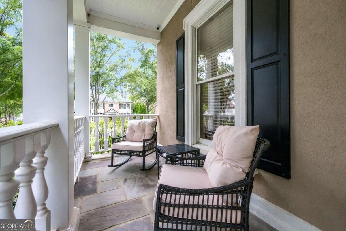 5 bedroom, 5 bathroom, 7,543 sq ft single family residence for sale at 5687 Mountain Oak Drive, Braselton, GA 30517 — photo 5