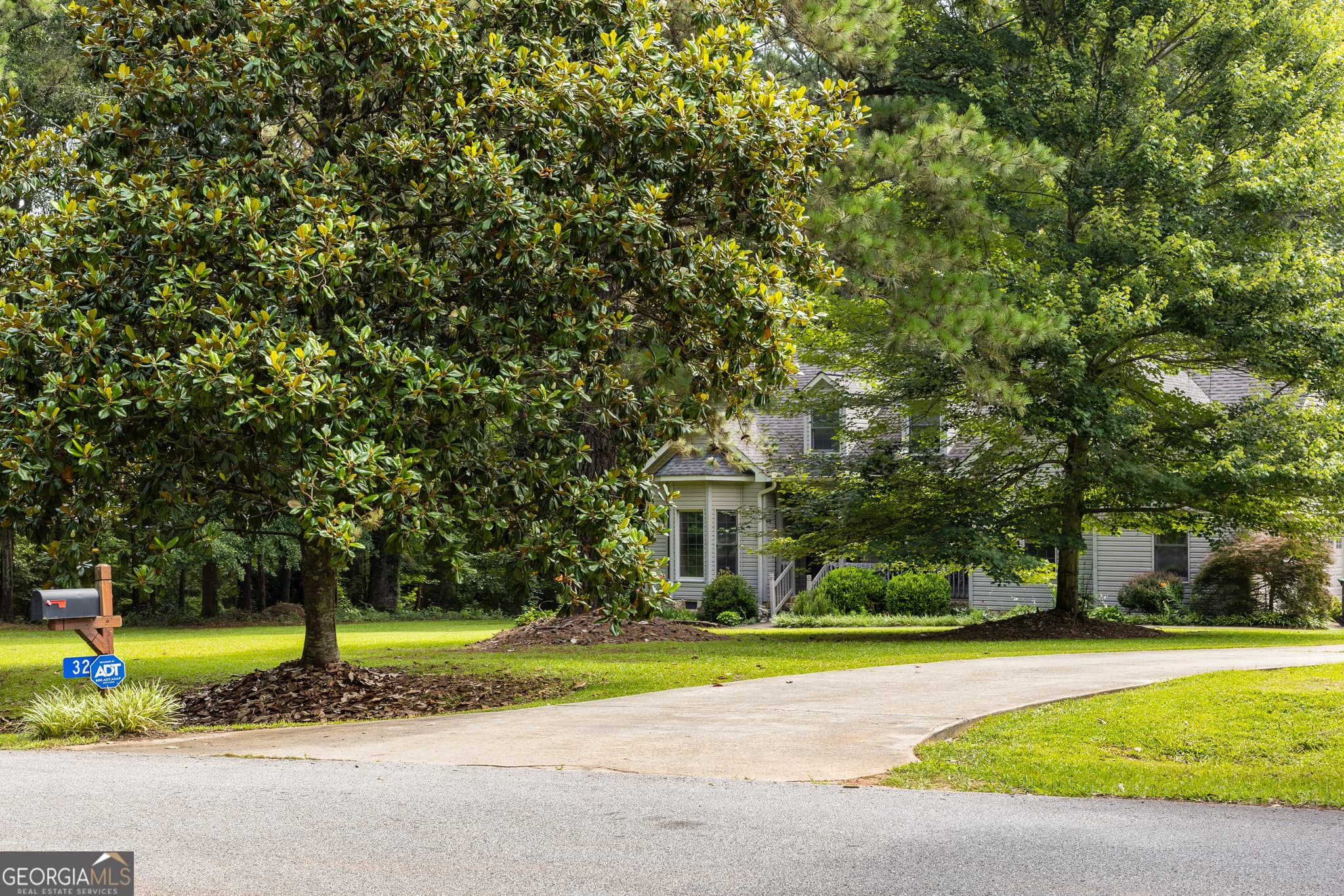 4 bedroom, 2.5 bathroom, 2,052 sq ft single family residence for sale at 32 Gwen Place, Thomaston, GA 30286 — photo 4