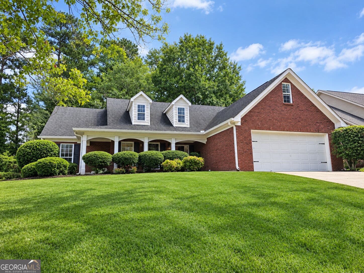 4 bedroom, 2 bathroom, 2,057 sq ft single family residence for rent at 107 Saint Margrit Circle, Stockbridge, GA 30281 for $2,100 a month — photo 2
