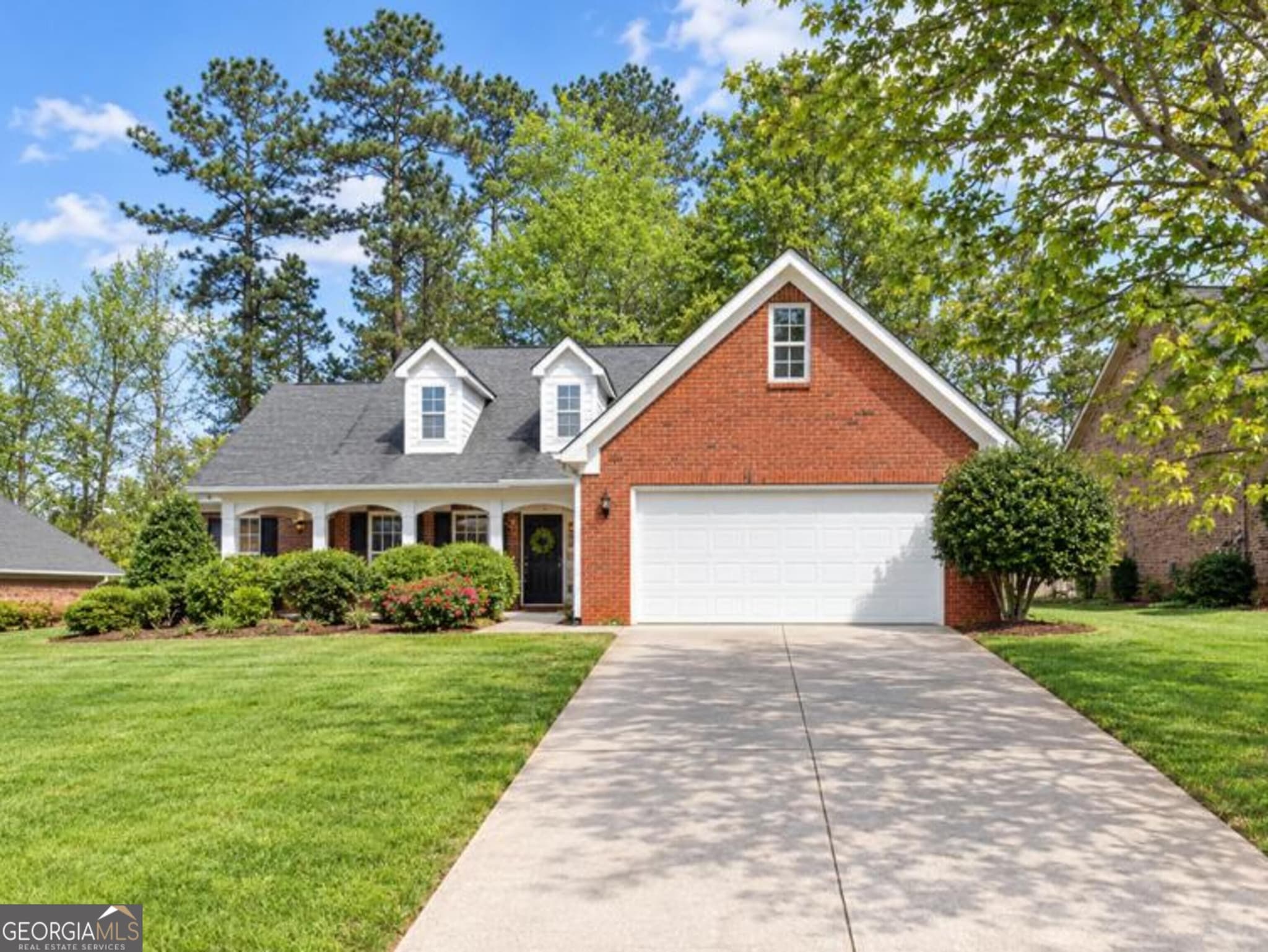 4 bedroom, 2 bathroom, 2,057 sq ft single family residence for rent at 107 Saint Margrit Circle, Stockbridge, GA 30281 for $2,100 a month — photo 1 of 15