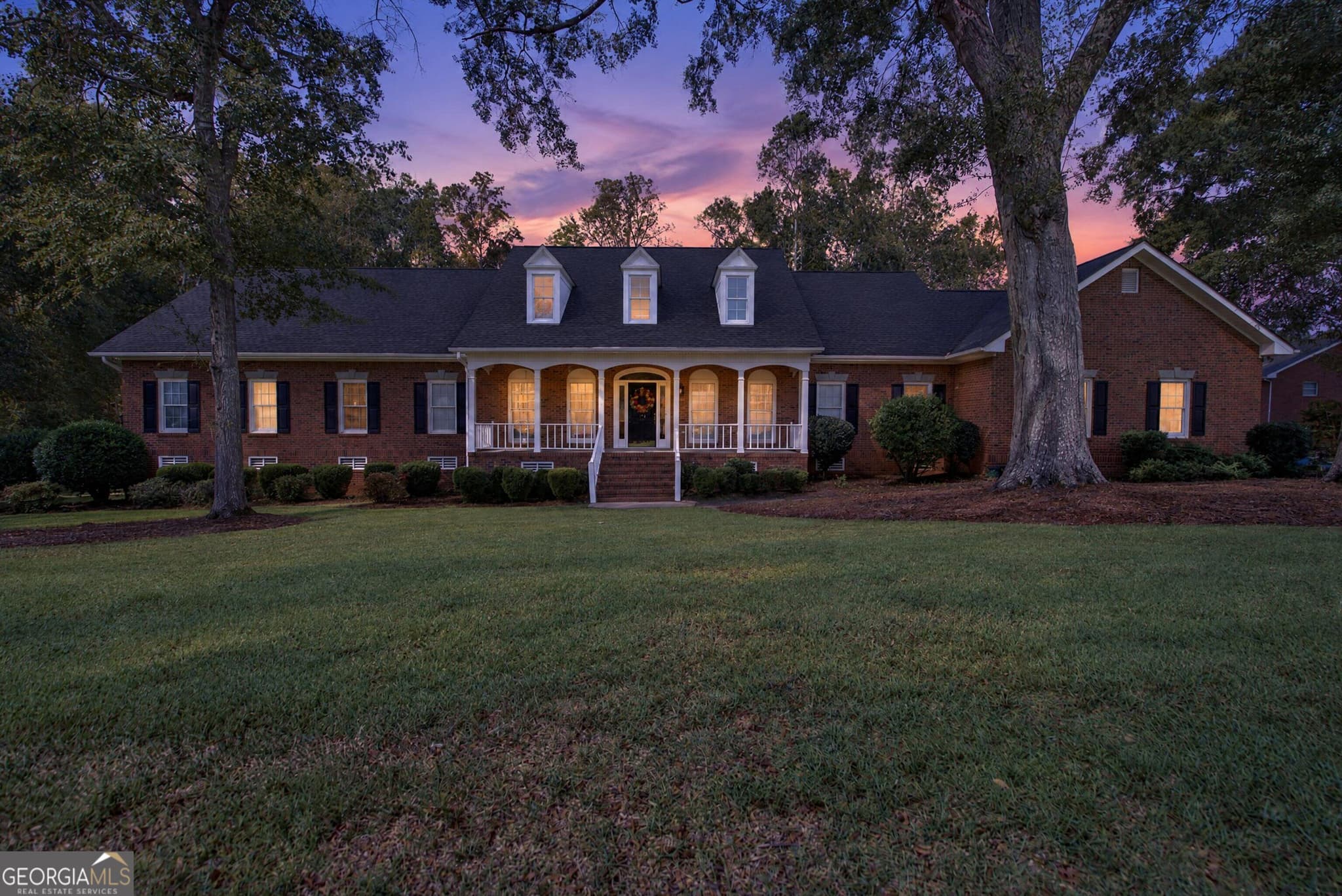 6 bedroom, 5.5 bathroom, 5,501 sq ft single family residence for sale at 112 Everest Drive, Thomaston, GA 30286 — photo 2