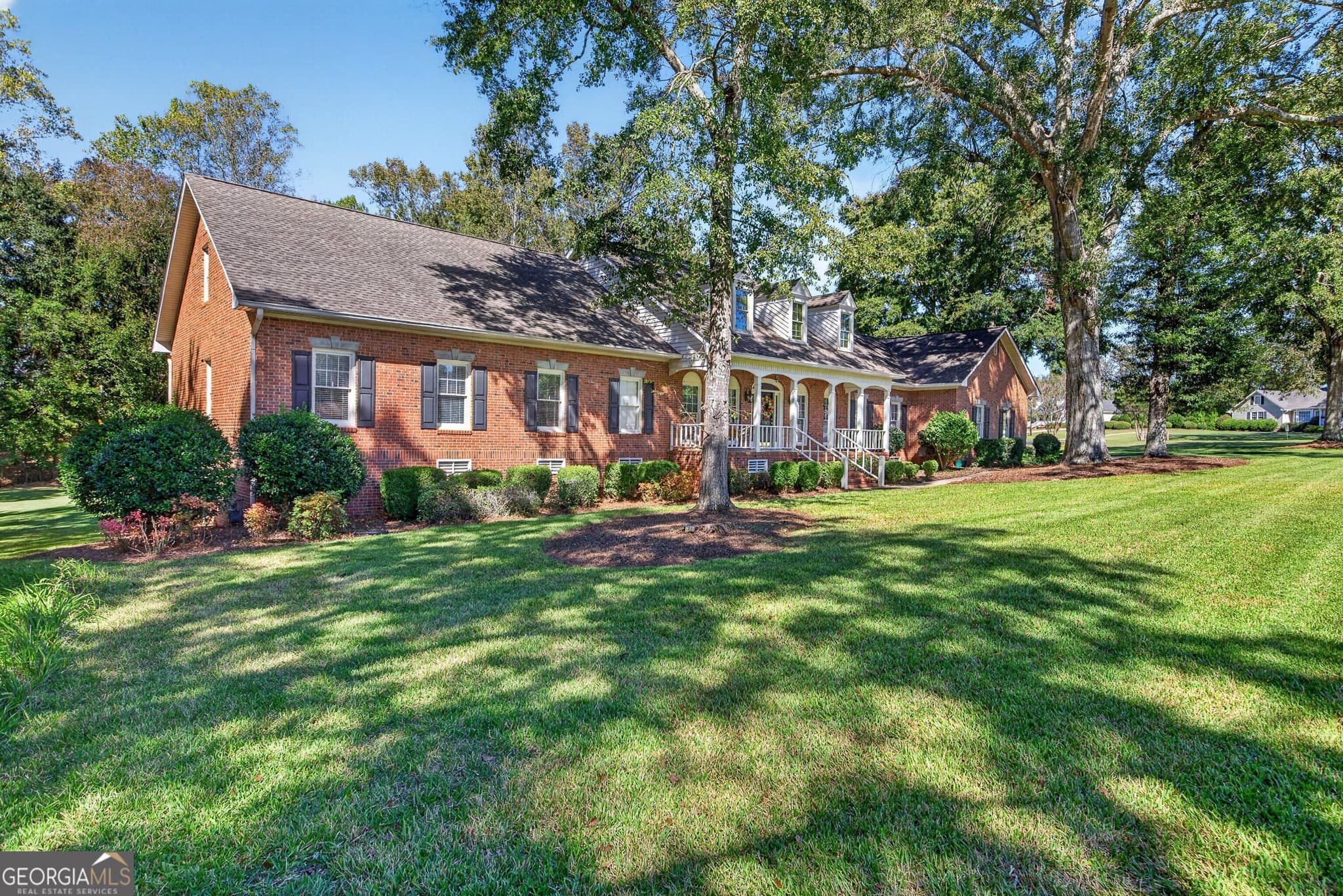 6 bedroom, 5.5 bathroom, 5,501 sq ft single family residence for sale at 112 Everest Drive, Thomaston, GA 30286 — photo 4