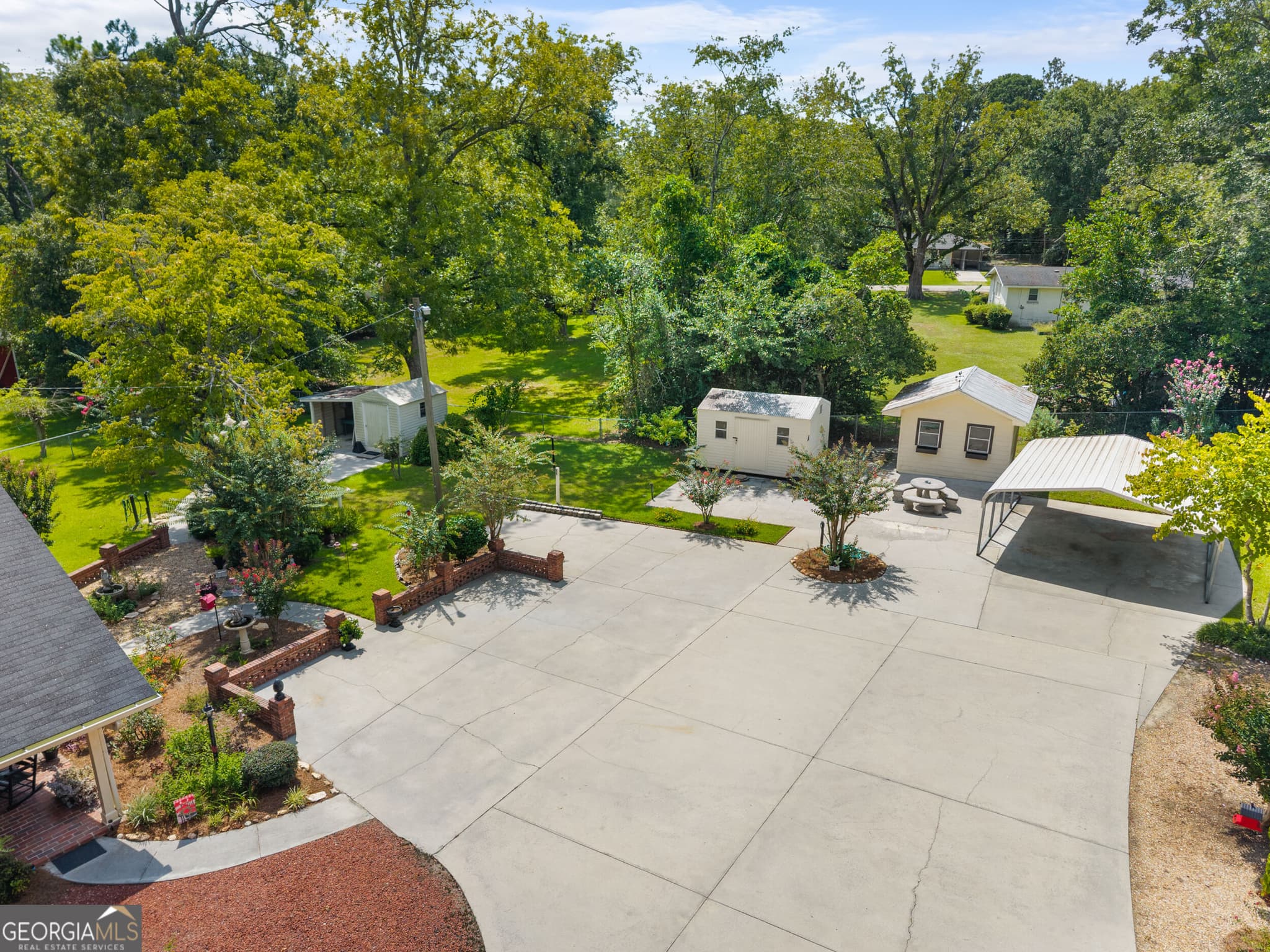 4 bedroom, 2.5 bathroom, 2,055 sq ft single family residence for sale at 104 Irwin Drive, Statesboro, GA 30458 — photo 6