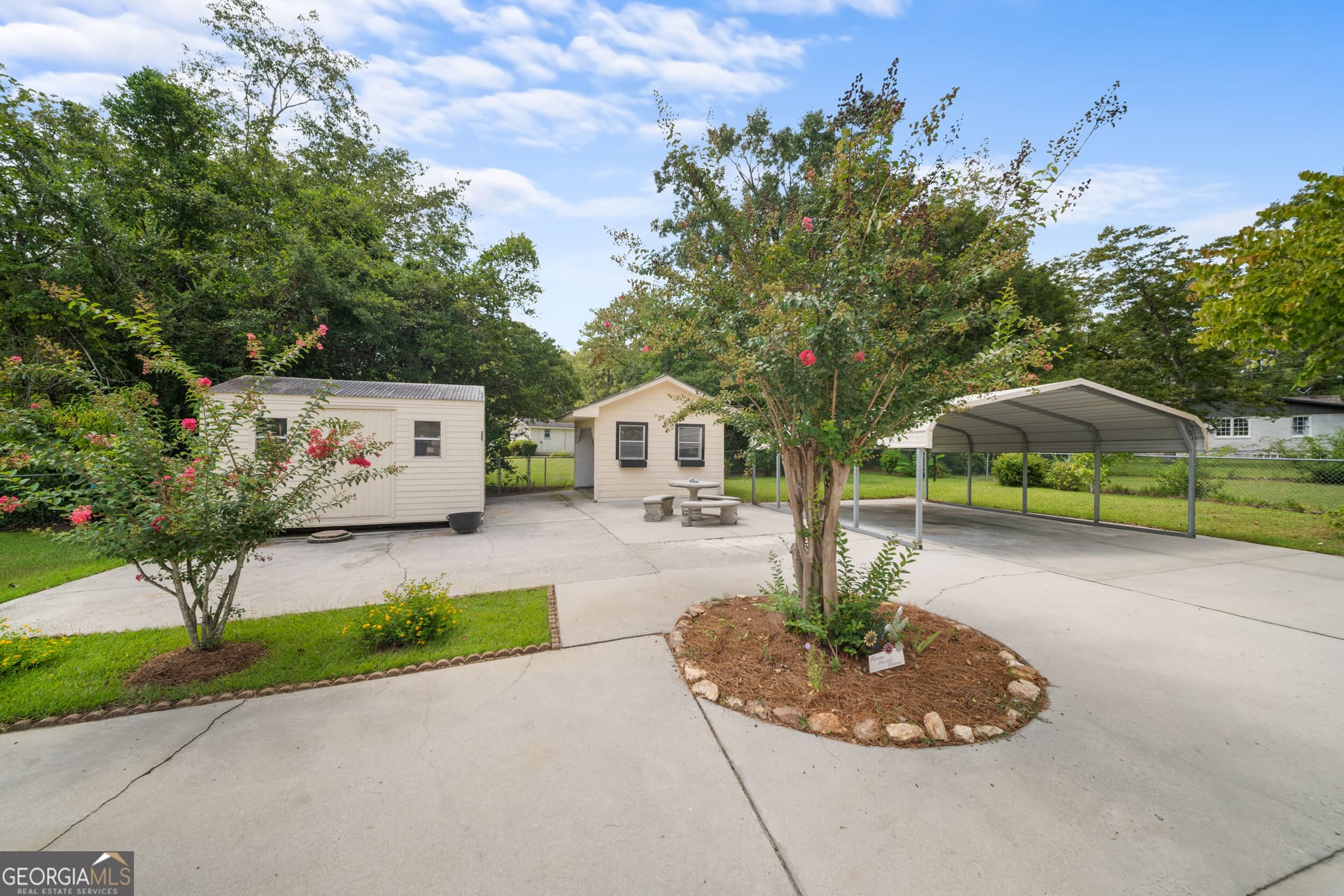 4 bedroom, 2.5 bathroom, 2,055 sq ft single family residence for sale at 104 Irwin Drive, Statesboro, GA 30458 — photo 7