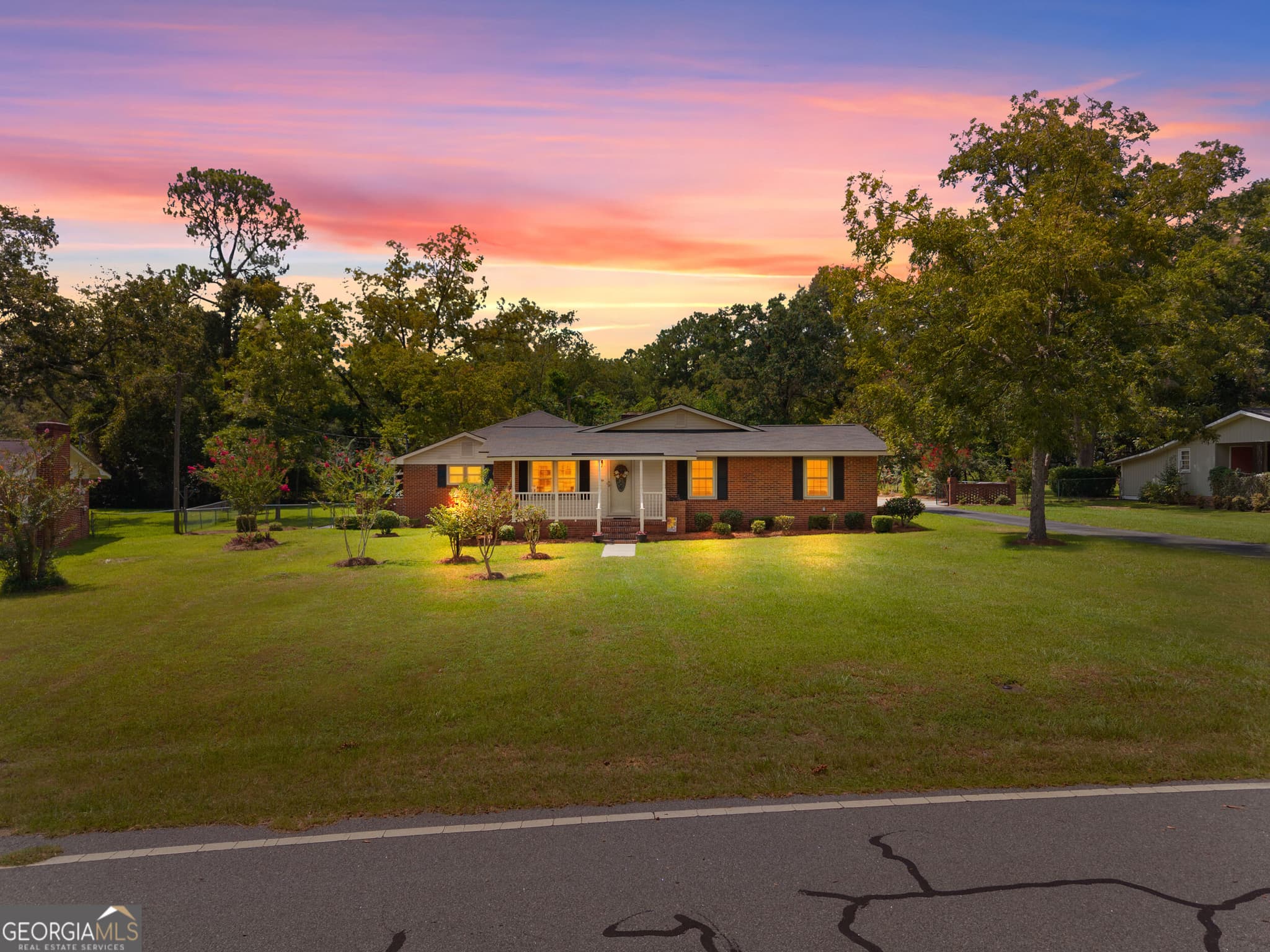 4 bedroom, 2.5 bathroom, 2,055 sq ft single family residence for sale at 104 Irwin Drive, Statesboro, GA 30458 — photo 3