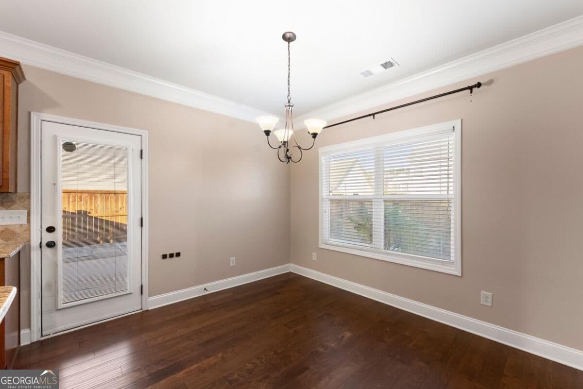4 bedroom, 2.5 bathroom, 2,620 sq ft single family residence for sale at 334 Red Cap Circle, Jefferson, GA 30549 — photo 7