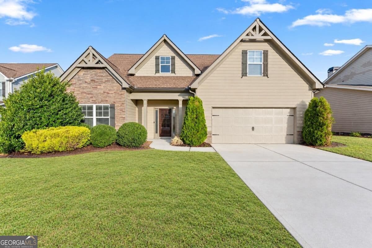 4 bedroom, 2.5 bathroom, 2,620 sq ft single family residence for sale at 334 Red Cap Circle, Jefferson, GA 30549 — photo 1 of 33