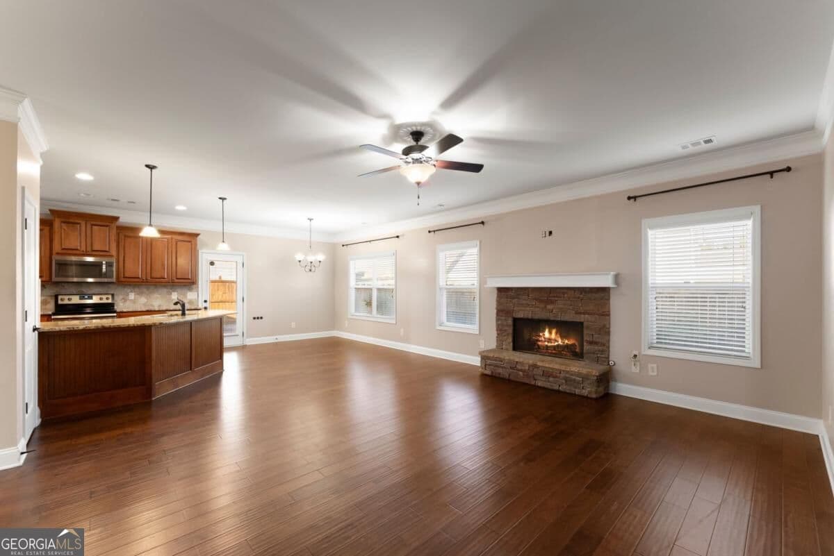4 bedroom, 2.5 bathroom, 2,620 sq ft single family residence for sale at 334 Red Cap Circle, Jefferson, GA 30549 — photo 10