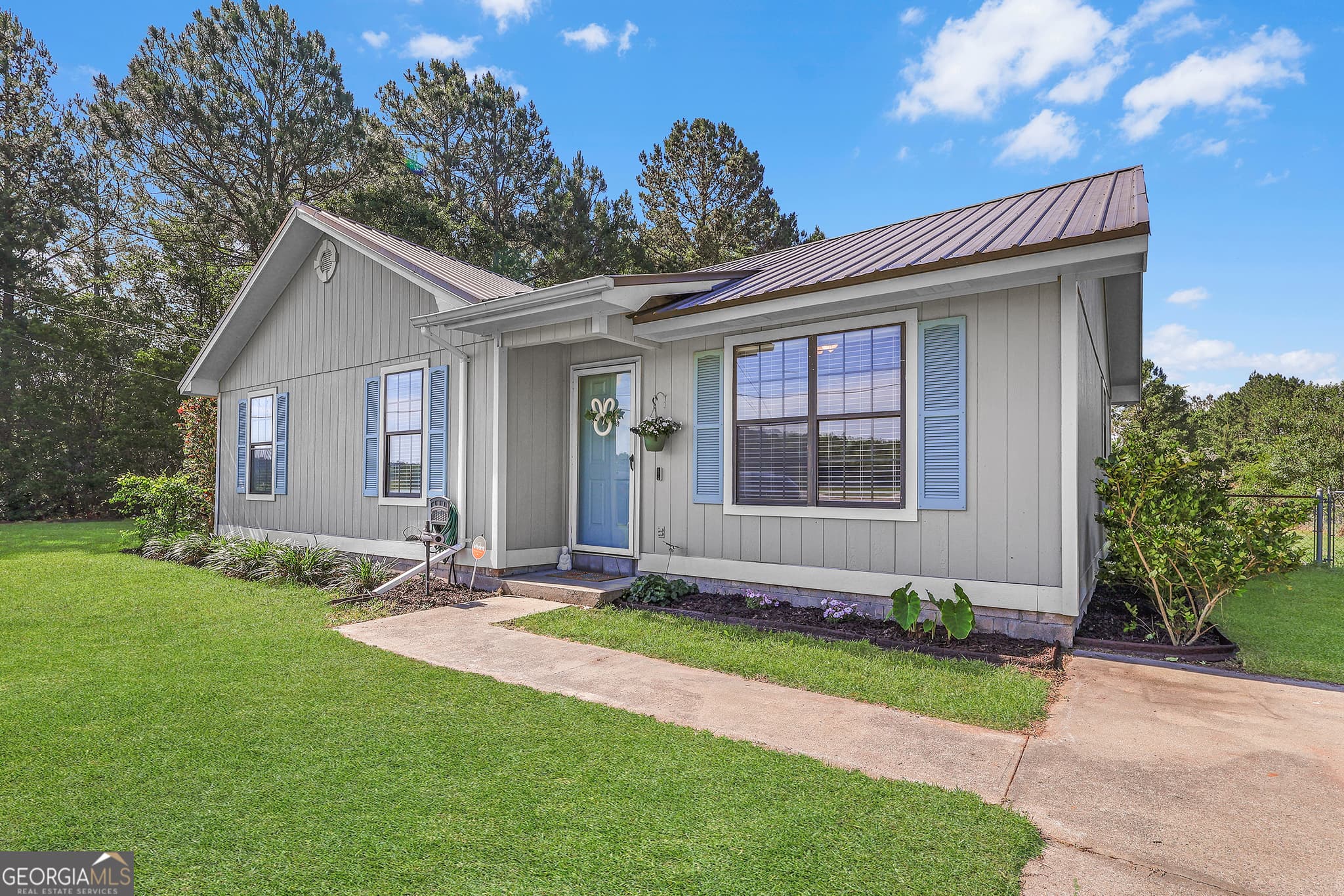 3 bedroom, 2 bathroom, 1,032 sq ft single family residence for sale at 1692 NE Lee Place, Ludowici, GA 31316 — photo 4