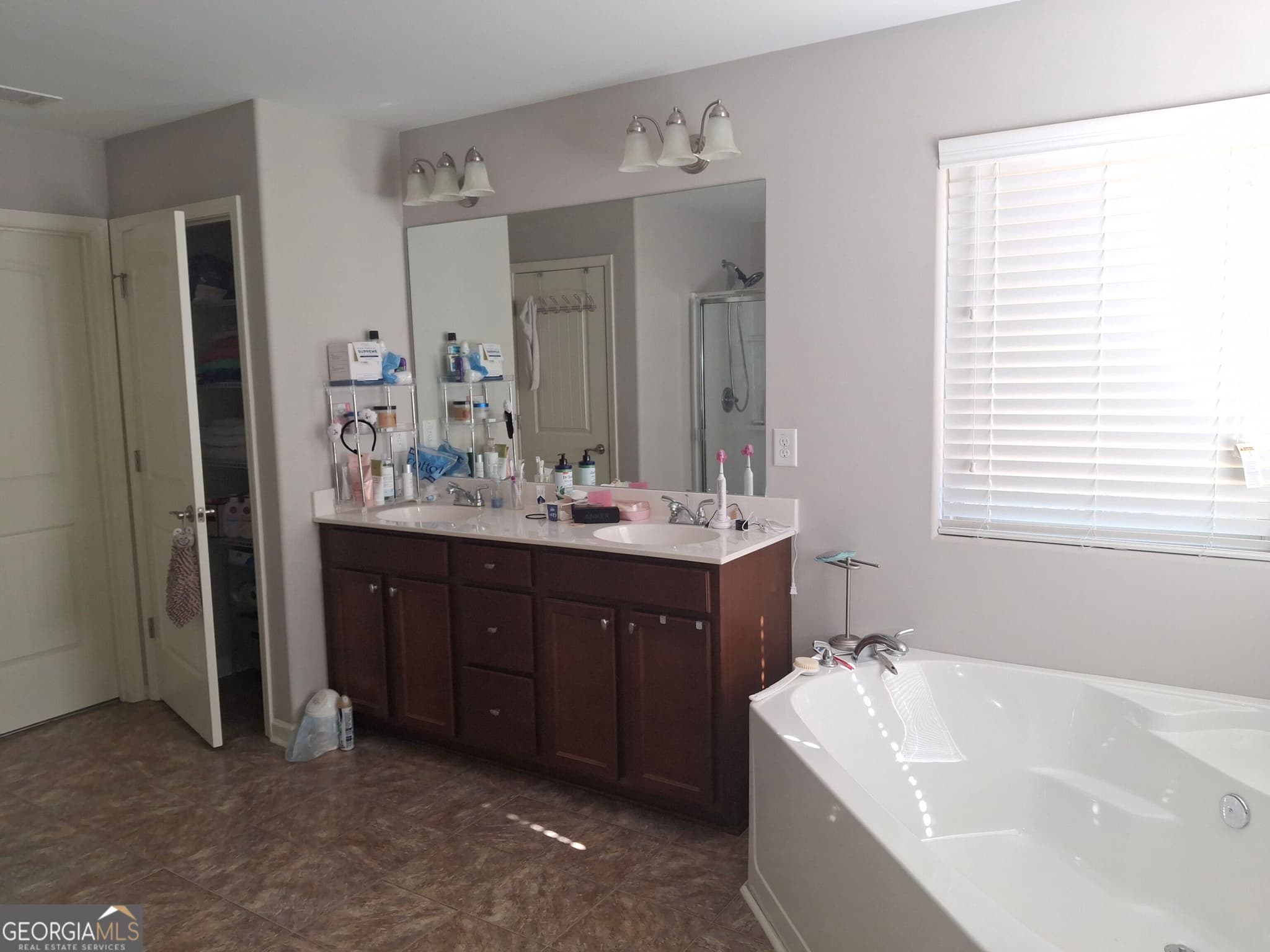 4 bedroom, 3.5 bathroom, 3,146 sq ft single family residence for sale at 10 Dynasty Drive, Fairburn, GA 30213 — photo 6