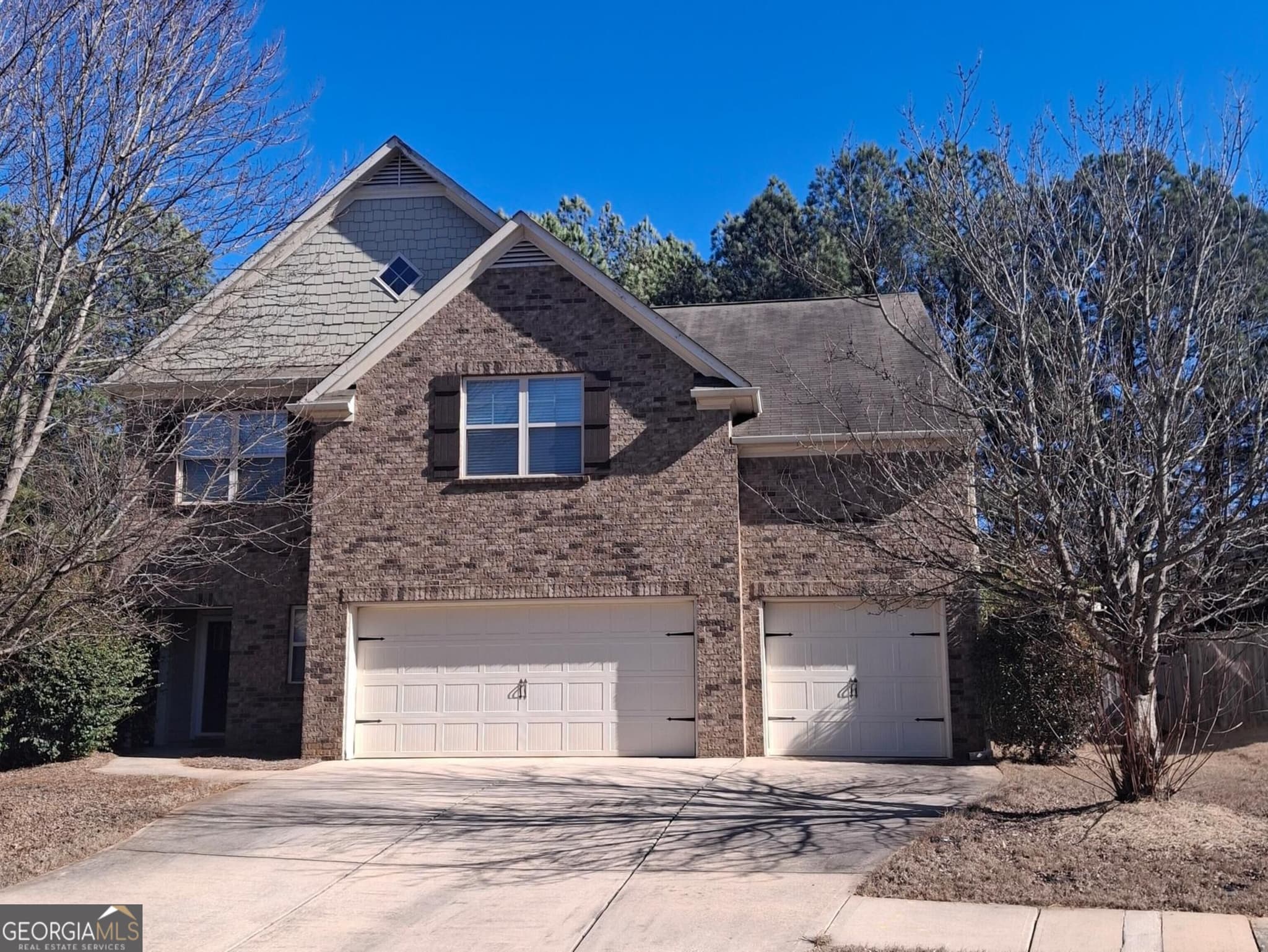 4 bedroom, 3.5 bathroom, 3,146 sq ft single family residence for sale at 10 Dynasty Drive, Fairburn, GA 30213