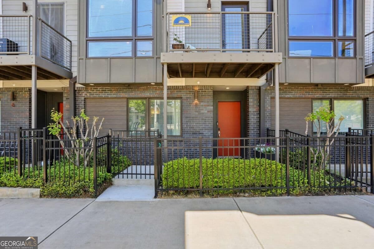4 bedroom, 4.5 bathroom, 2,491 sq ft townhouse for sale at 1145 Kirkwood Avenue 5, Atlanta, GA 30316