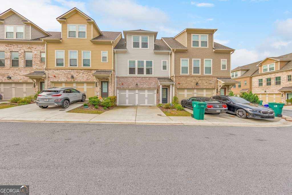 3 bedroom, 3.5 bathroom, 1,812 sq ft townhouse sold at 6304 Brookwater View, Mableton, GA 30126