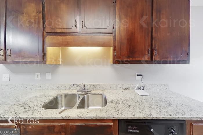 3 bedroom, 2 bathroom, 1,308 sq ft duplex for rent at 150 Deer Parkway, Athens, GA 30605 for $1,645 a month — photo 6