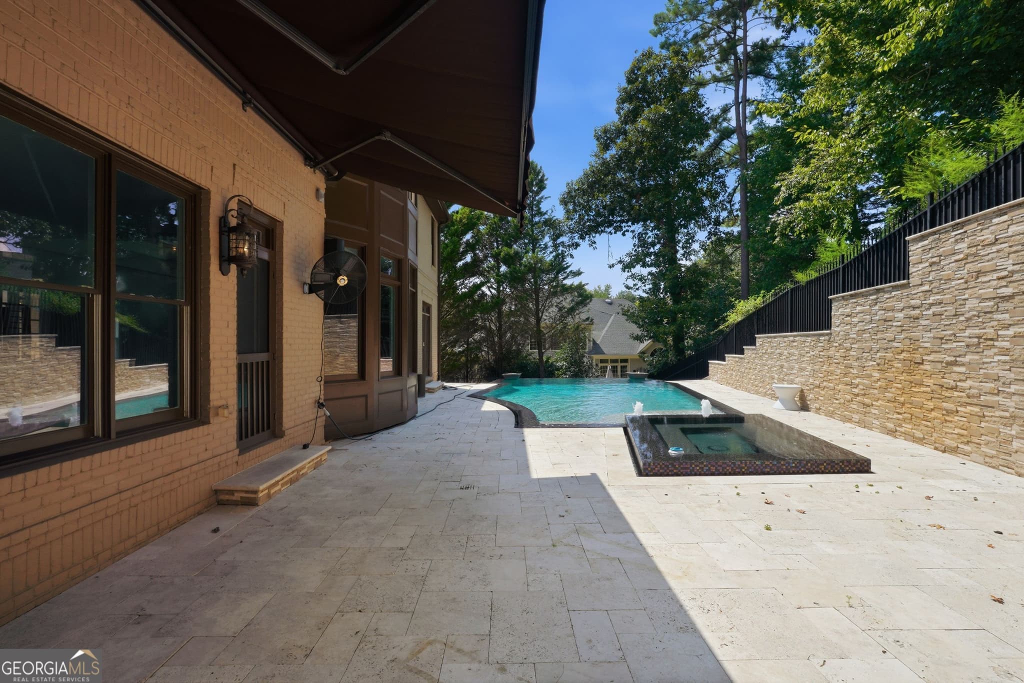 7 bedroom, 5.5 bathroom, 5,736 sq ft single family residence for sale at 245 Steeple Point Drive, Roswell, GA 30076 — photo 2