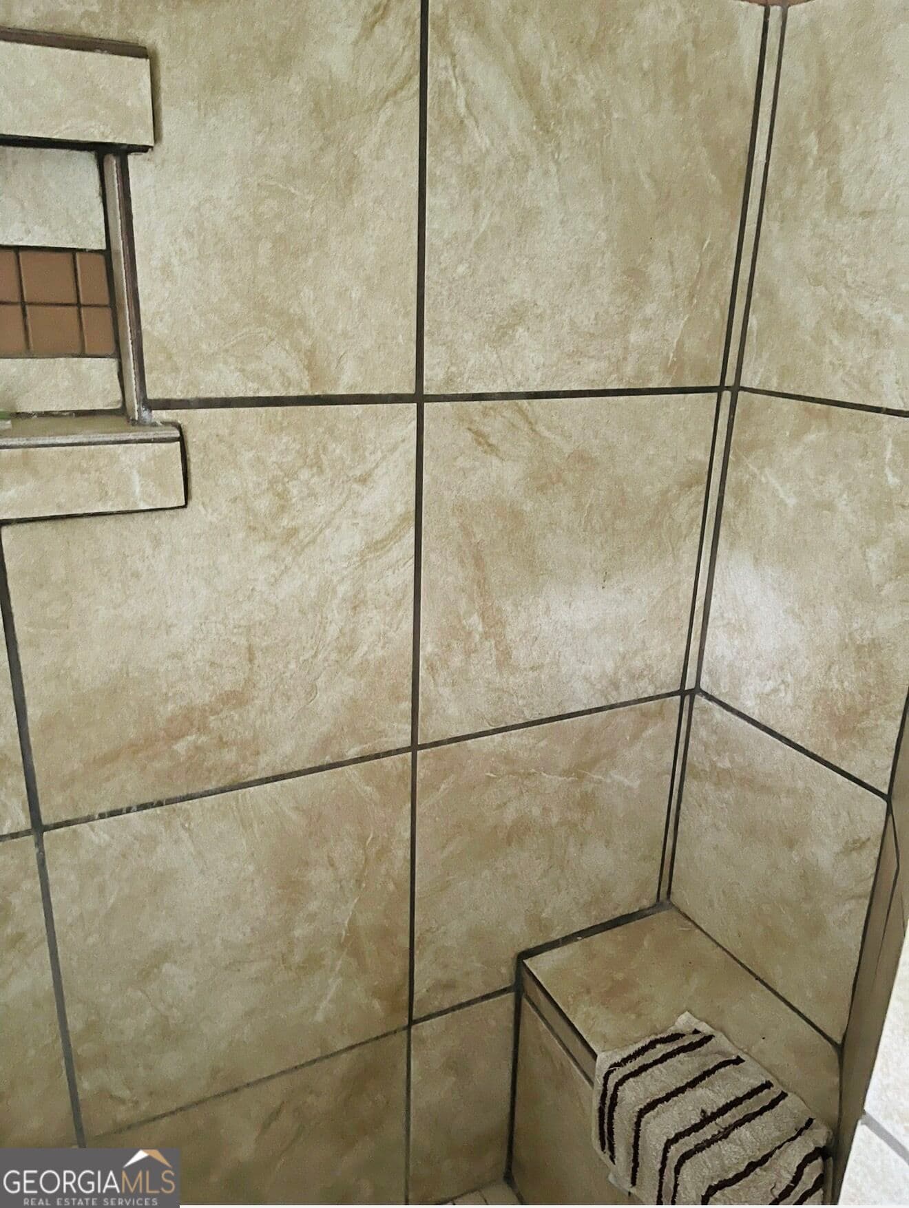 4 bedroom, 2 bathroom, 2,433 sq ft single family residence for sale at 5642 Buena Vista Road, Columbus, GA 31907 — photo 6