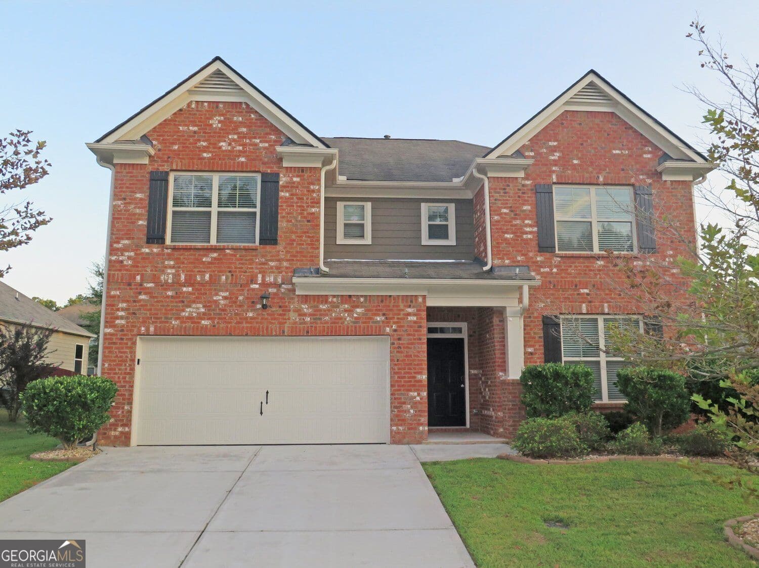 5 bedroom, 3 bathroom, 2,885 sq ft single family residence for sale at 536 Wolf Pack Lane, Atlanta, GA 30349 — photo 1 of 39