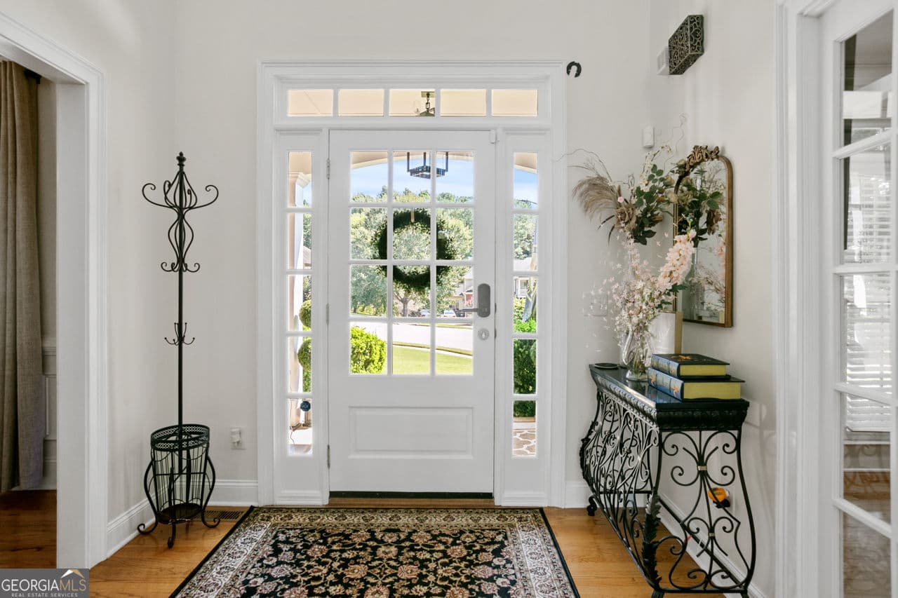 6 bedroom, 6.5 bathroom, 5,880 sq ft single family residence for rent at 17 Snap Dragon Lane, Dallas, GA 30132 for $5,700 a month — photo 6