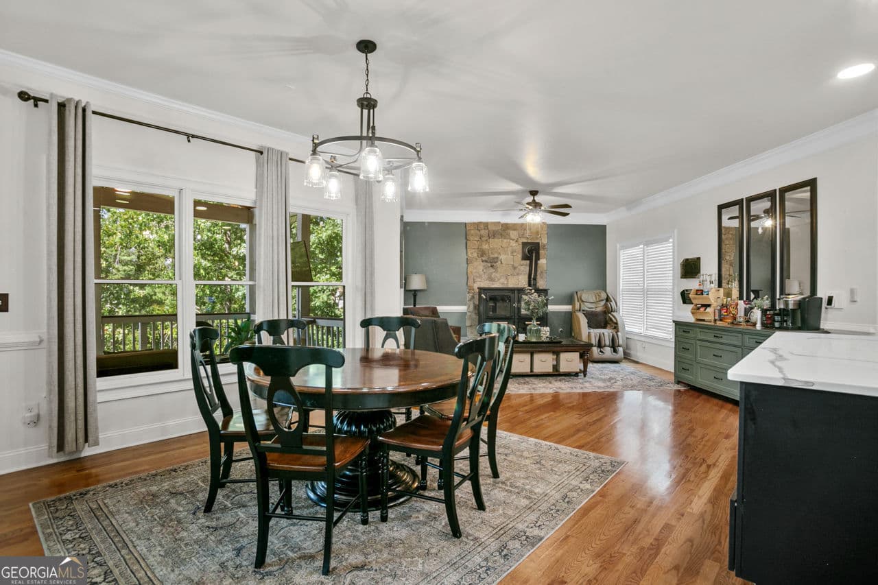 6 bedroom, 6.5 bathroom, 5,880 sq ft single family residence for rent at 17 Snap Dragon Lane, Dallas, GA 30132 for $5,700 a month — photo 9