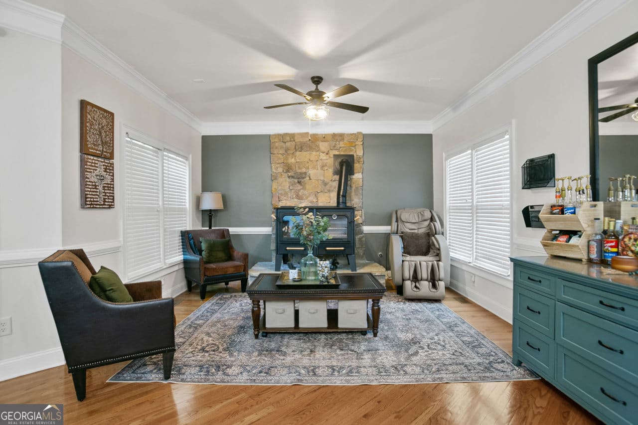 6 bedroom, 6.5 bathroom, 5,880 sq ft single family residence for rent at 17 Snap Dragon Lane, Dallas, GA 30132 for $5,700 a month — photo 10