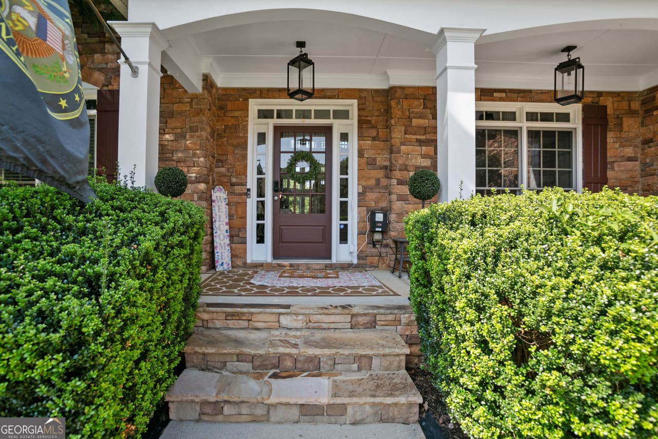 6 bedroom, 6.5 bathroom, 5,880 sq ft single family residence for rent at 17 Snap Dragon Lane, Dallas, GA 30132 for $5,700 a month — photo 4