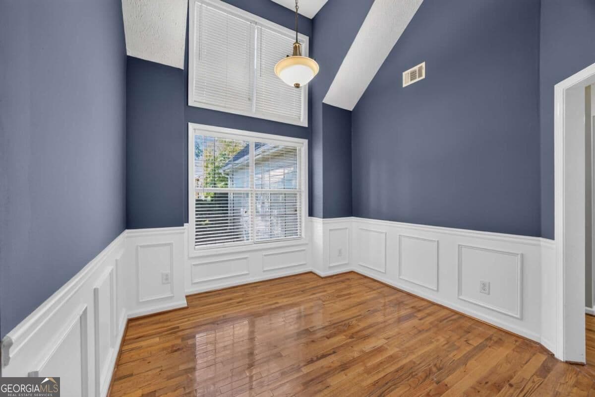 3 bedroom, 3 bathroom, 3,171 sq ft single family residence for sale at 1829 Gray Gables Way, Buford, GA 30519 — photo 5