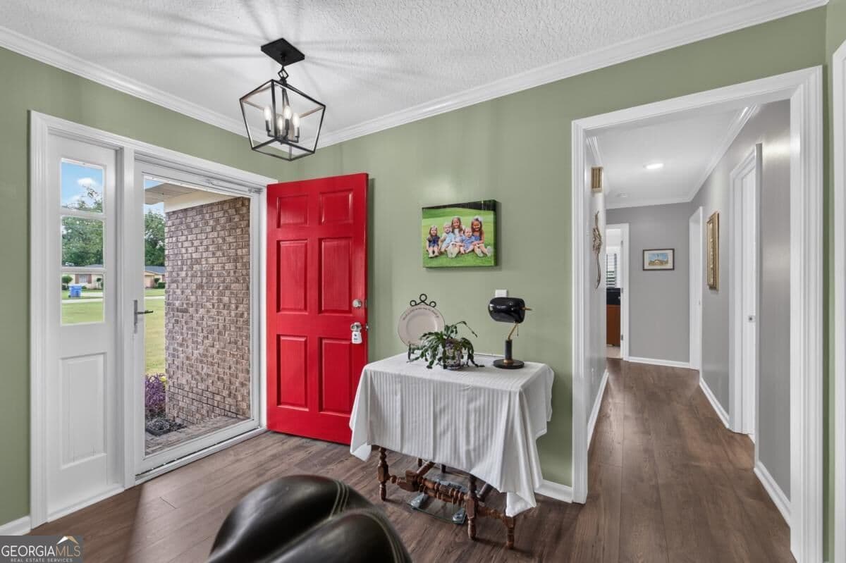 3 bedroom, 2 bathroom, 1,767 sq ft single family residence for sale at 907 E Waring Street, Waycross, GA 31501 — photo 5