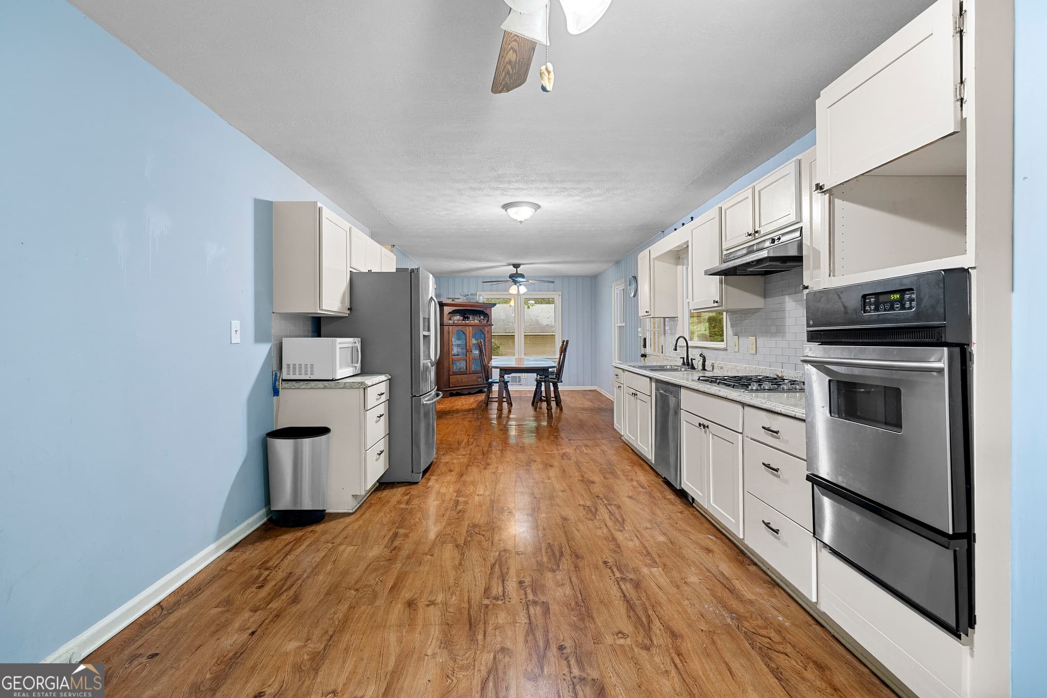 3 bedroom, 2 bathroom, 1,792 sq ft single family residence for sale at 195 Rosewood Avenue, Tyrone, GA 30290 — photo 7