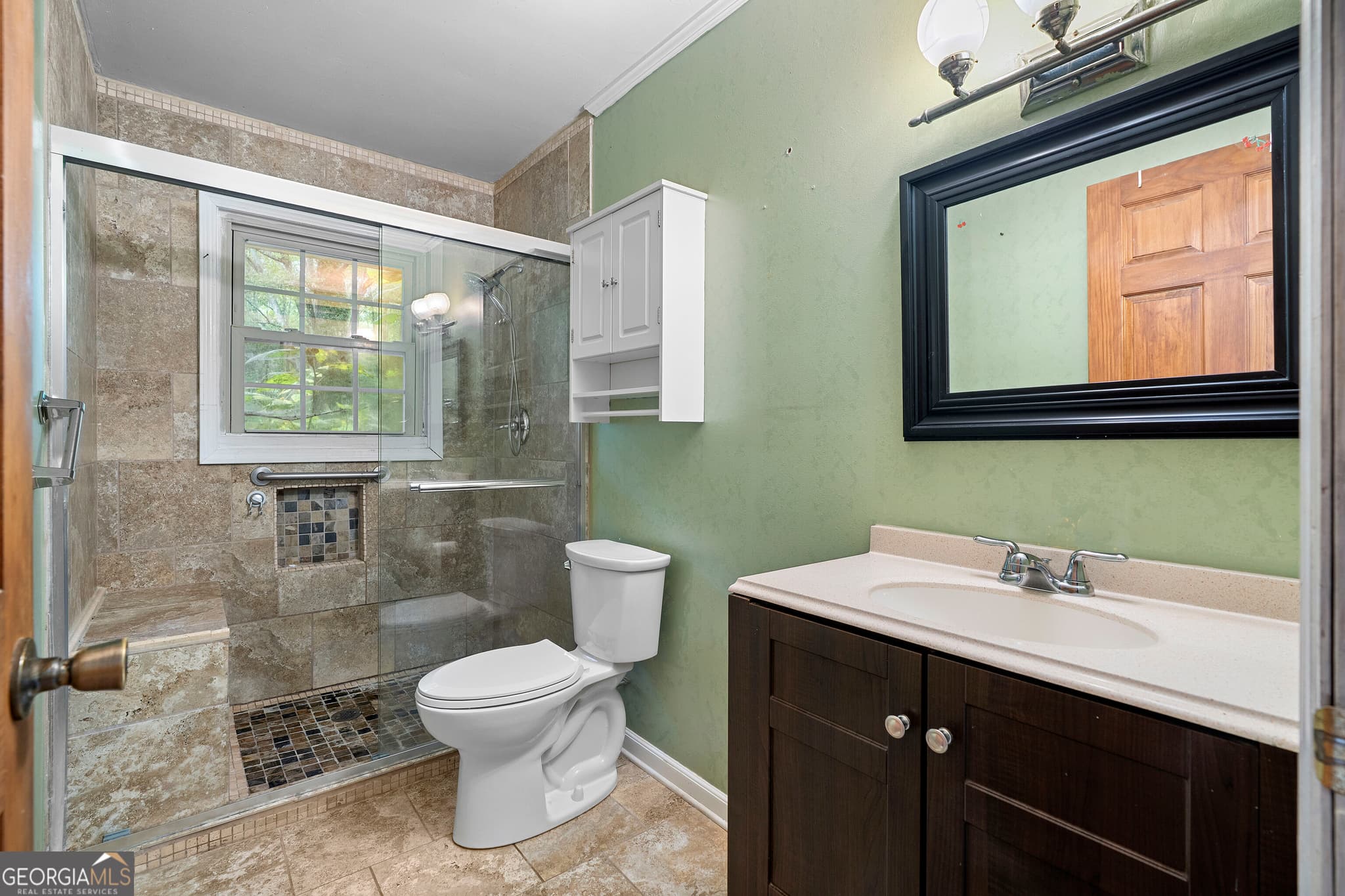 3 bedroom, 2 bathroom, 1,792 sq ft single family residence for sale at 195 Rosewood Avenue, Tyrone, GA 30290 — photo 9