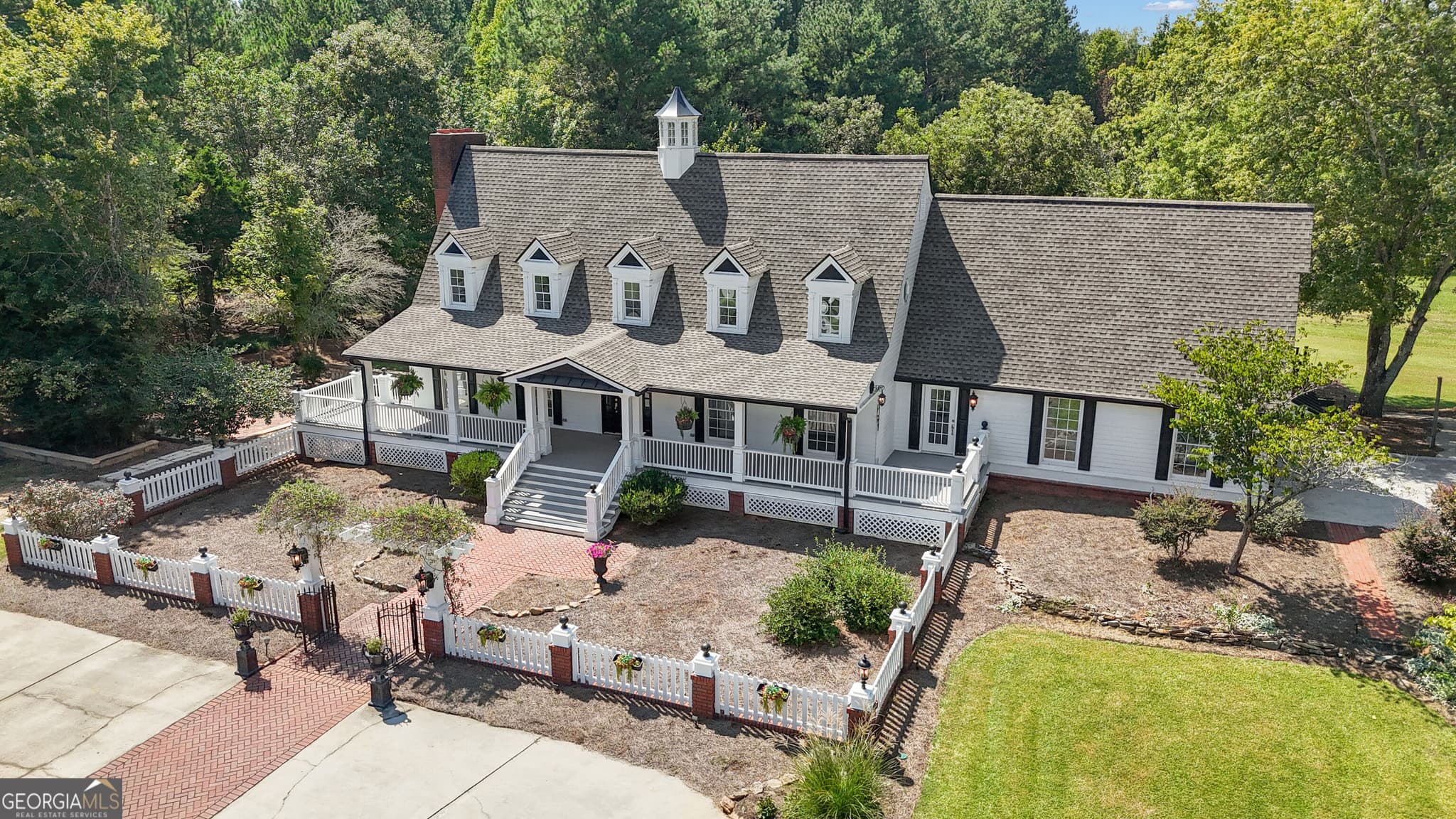 4 bedroom, 4 bathroom, 4,676 sq ft single family residence for sale at 292 Tillman Road, Fayetteville, GA 30214 — photo 3