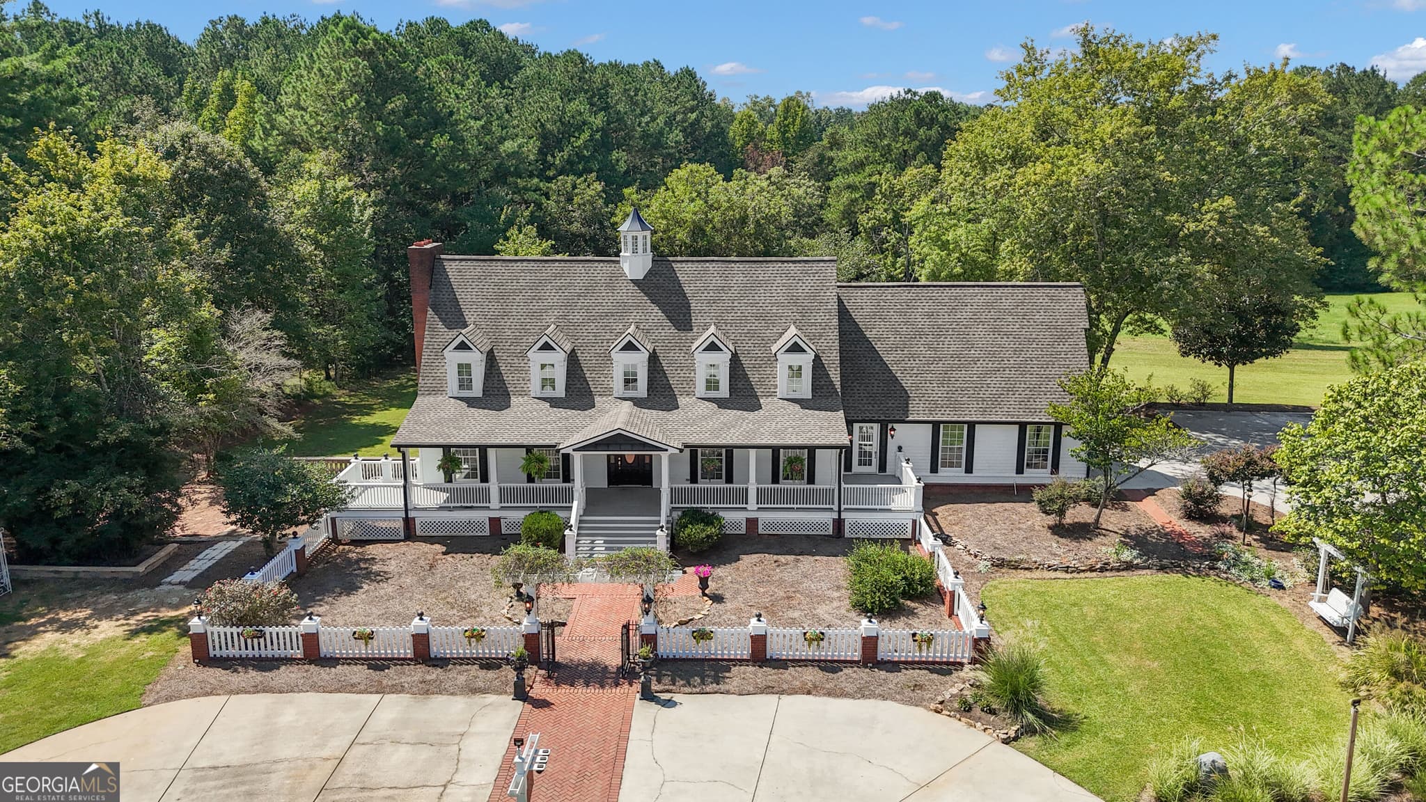 4 bedroom, 4 bathroom, 4,676 sq ft single family residence for sale at 292 Tillman Road, Fayetteville, GA 30214 — photo 4