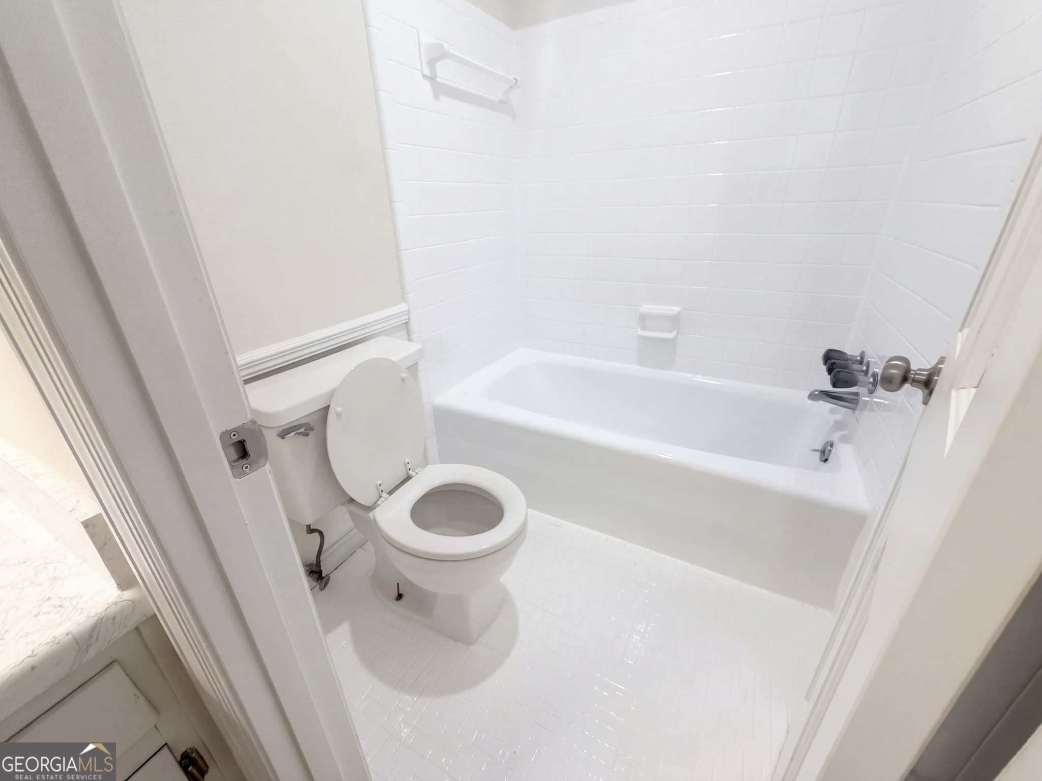 4 bedroom, 1.5 bathroom, 3,051 sq ft single family residence for sale at 2215 Angela Drive, Lilburn, GA 30047 — photo 8