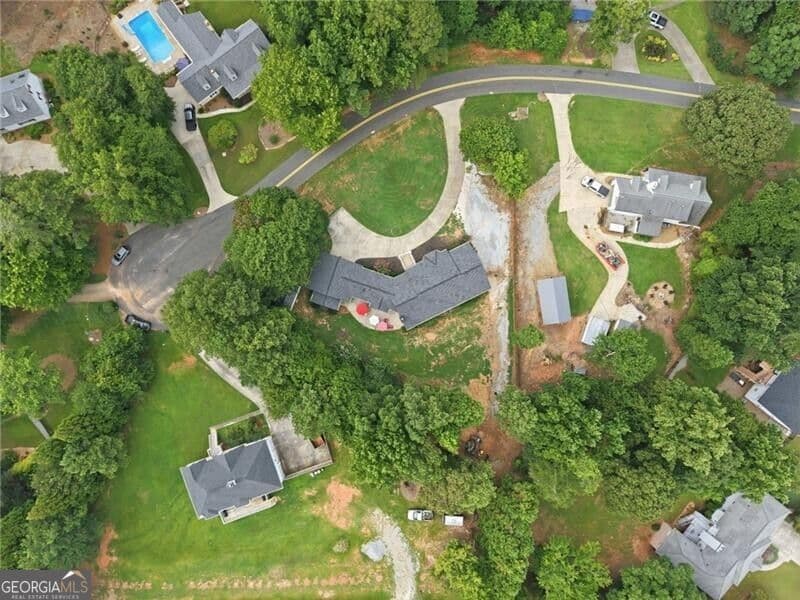 4 bedroom, 3.5 bathroom, 3,277 sq ft single family residence for sale at 5235 Lanton Circle, Gainesville, GA 30504 — photo 6