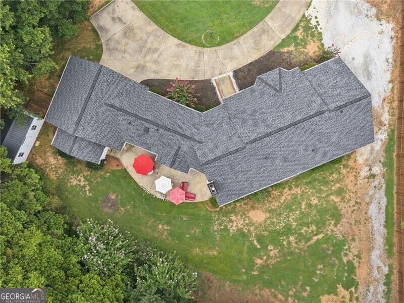 4 bedroom, 3.5 bathroom, 3,277 sq ft single family residence for sale at 5235 Lanton Circle, Gainesville, GA 30504 — photo 7