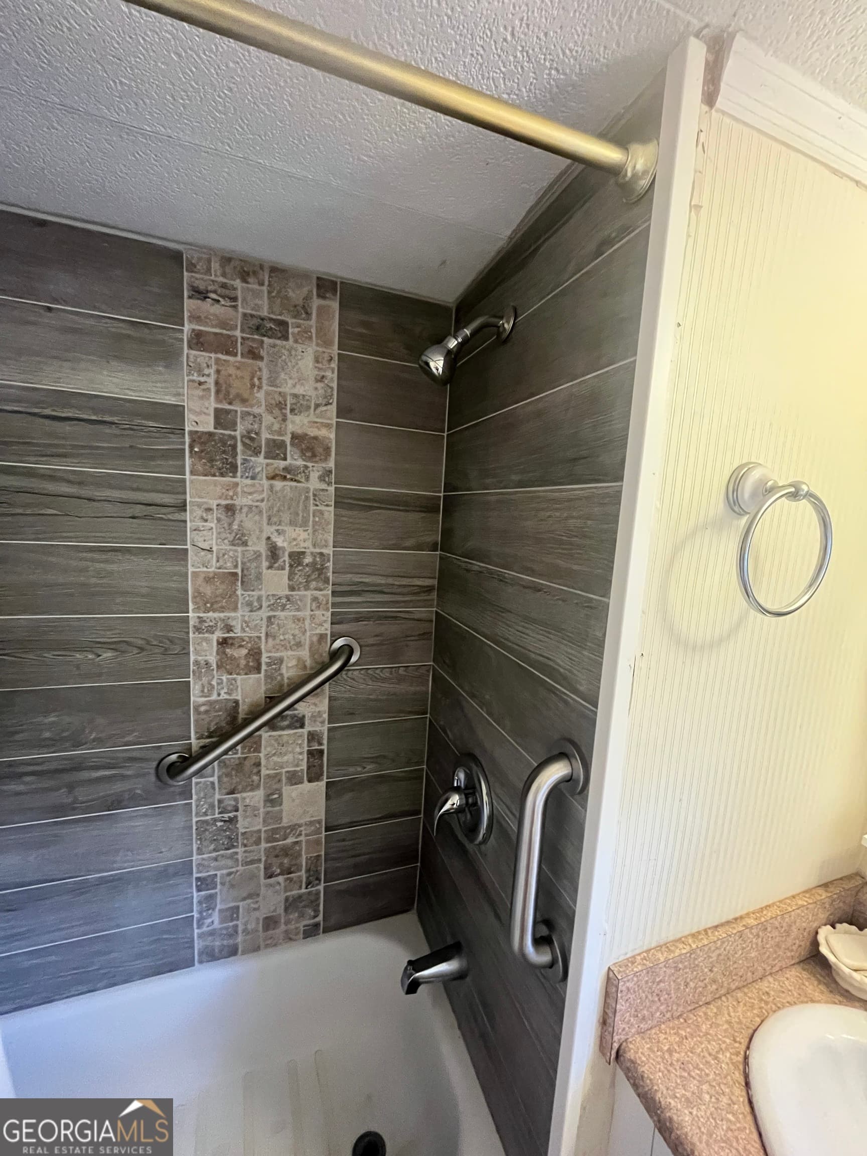 2 bedroom, 1 bathroom single family residence for sale at 22 Leisure Woods Circle, Hiawassee, GA 30546 — photo 6
