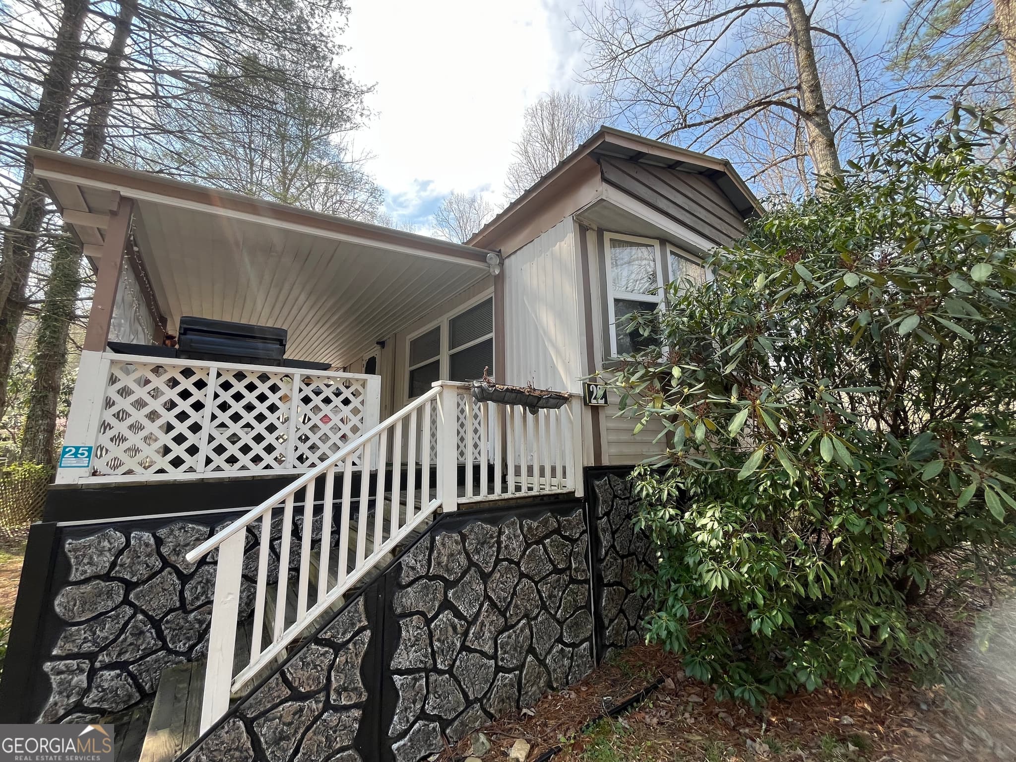 2 bedroom, 1 bathroom single family residence for sale at 22 Leisure Woods Circle, Hiawassee, GA 30546