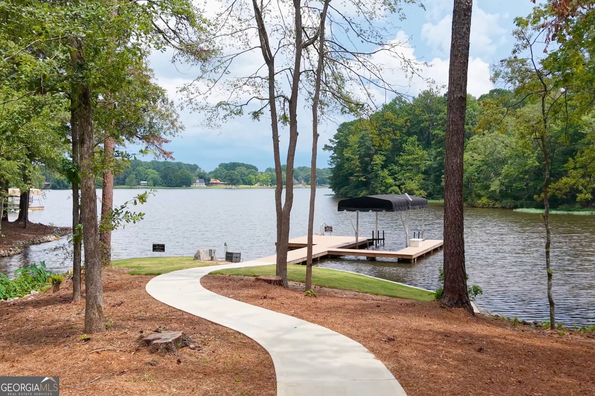 5 bedroom, 4.5 bathroom, 3,640 sq ft single family residence for sale at 1731 Blue Springs Road, Buckhead, GA 30625 — photo 6