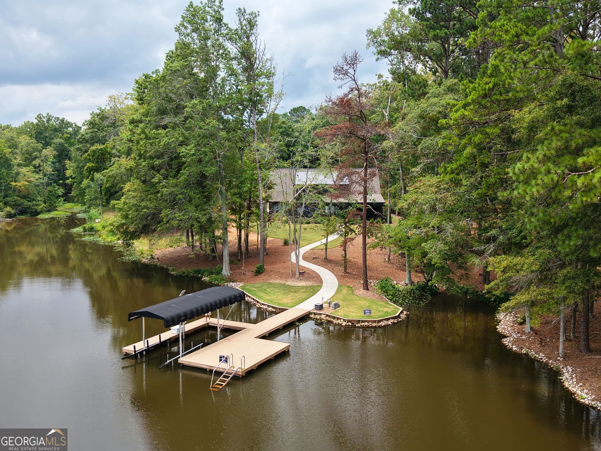 5 bedroom, 4.5 bathroom, 3,640 sq ft single family residence for sale at 1731 Blue Springs Road, Buckhead, GA 30625 — photo 5